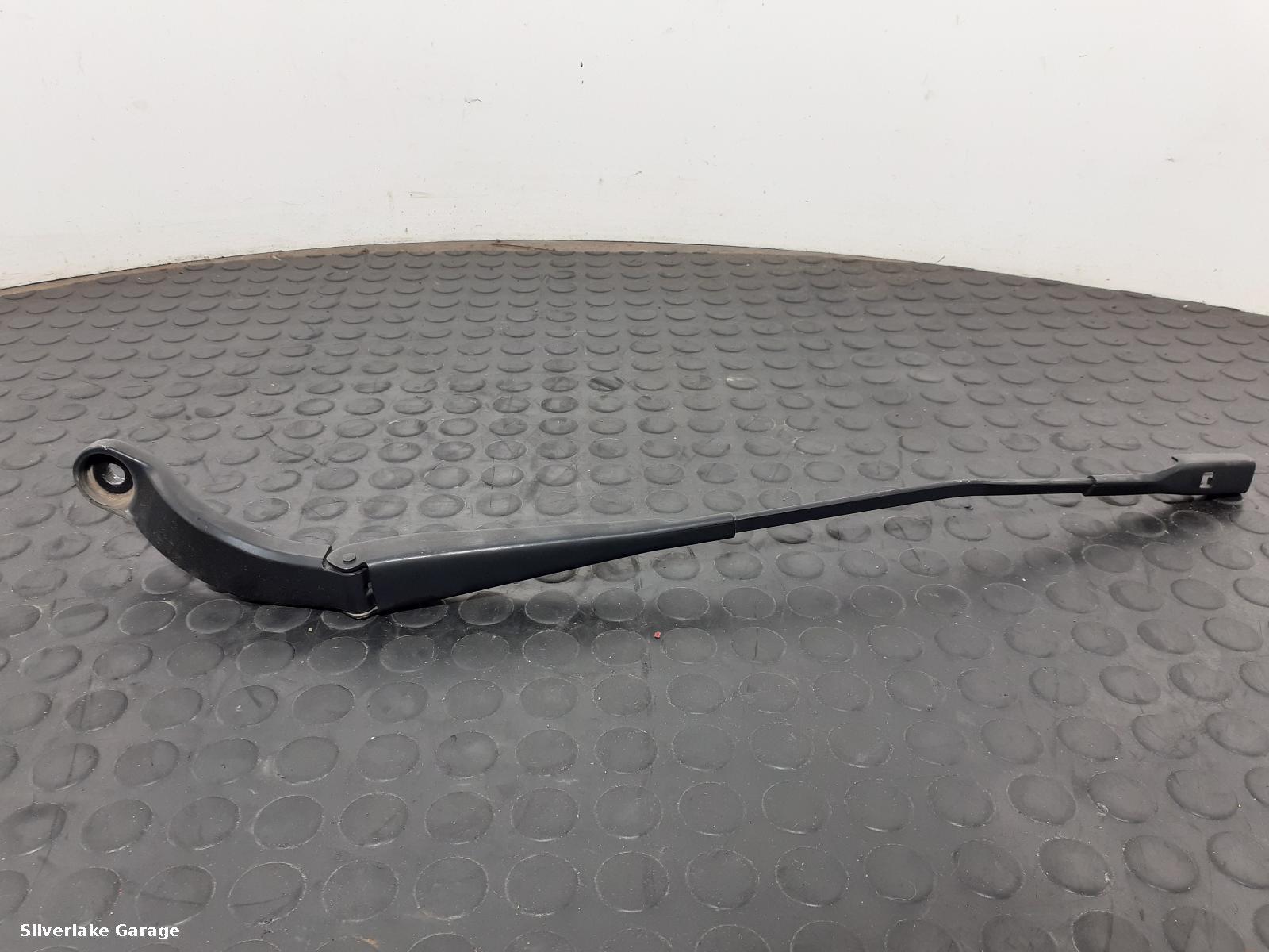 View Auto part Wiper Arm PORSCHE MACAN 2019
