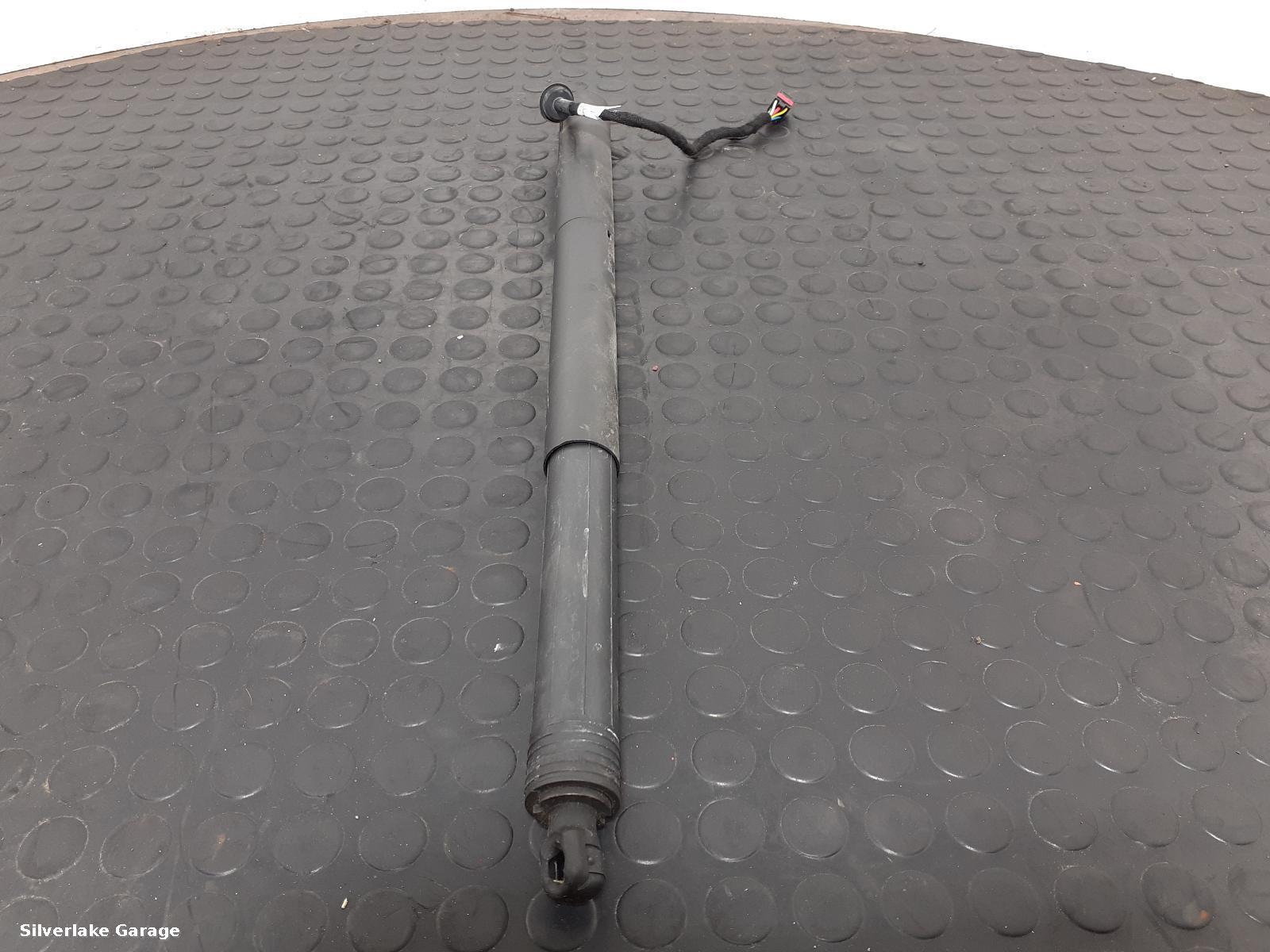 View Auto part Hatch Strut/Shock PORSCHE MACAN 2019