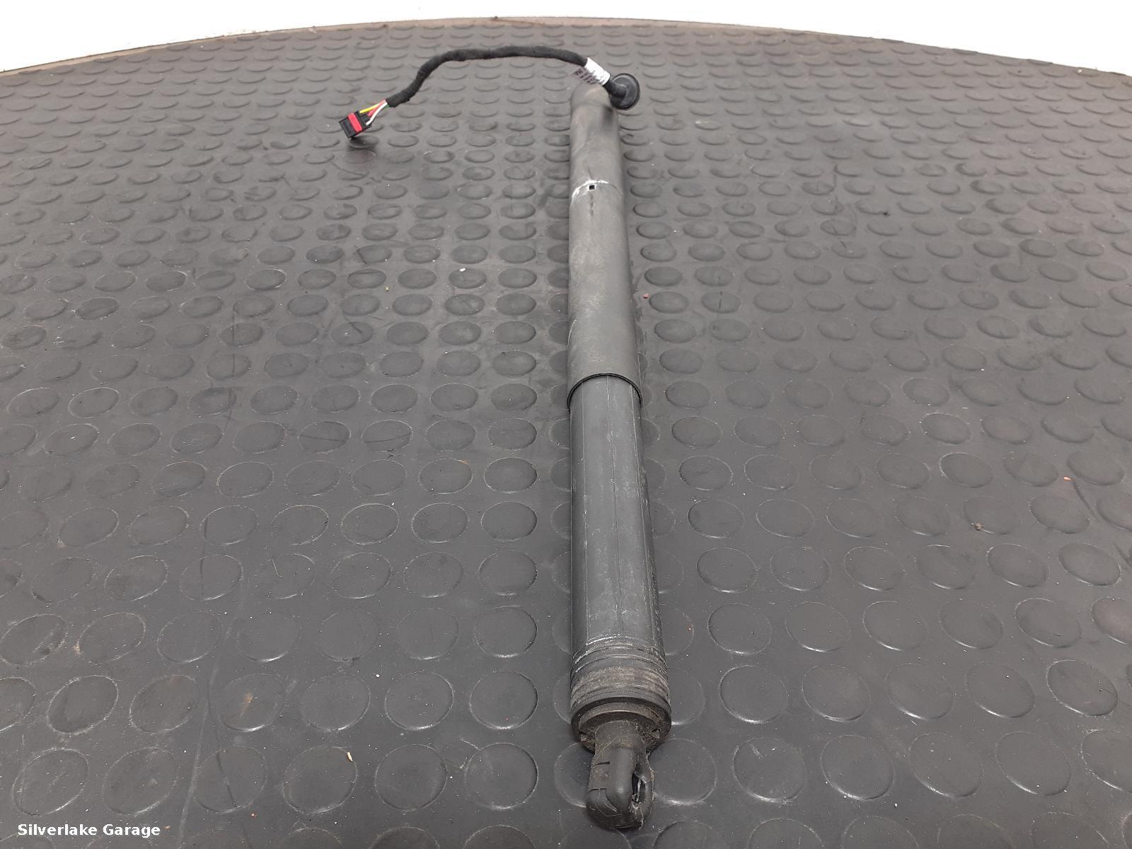 View Auto part Hatch Strut/Shock PORSCHE MACAN 2019