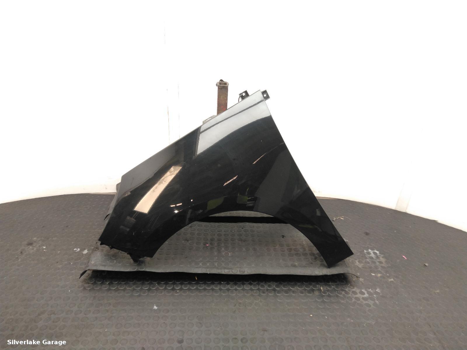 View Auto part L Wing RENAULT SCENIC 2012