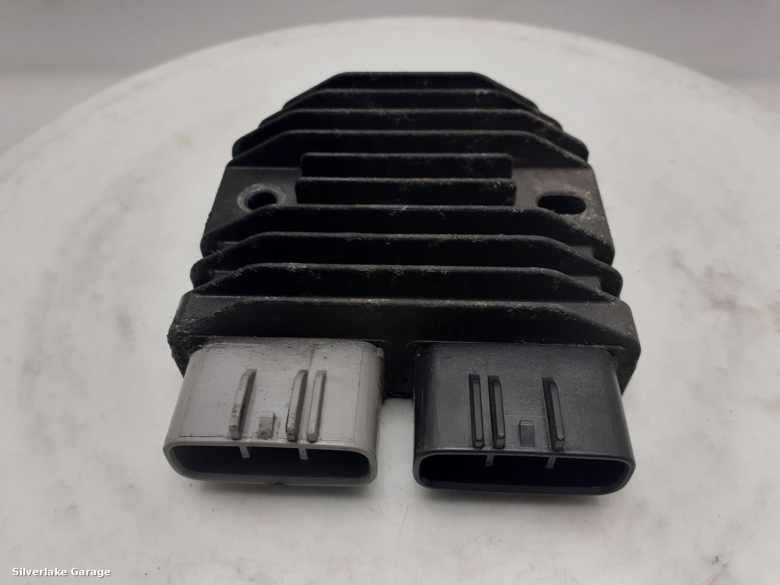 View Auto part Regulator/Rectifier TRIUMPH ROCKET 2006