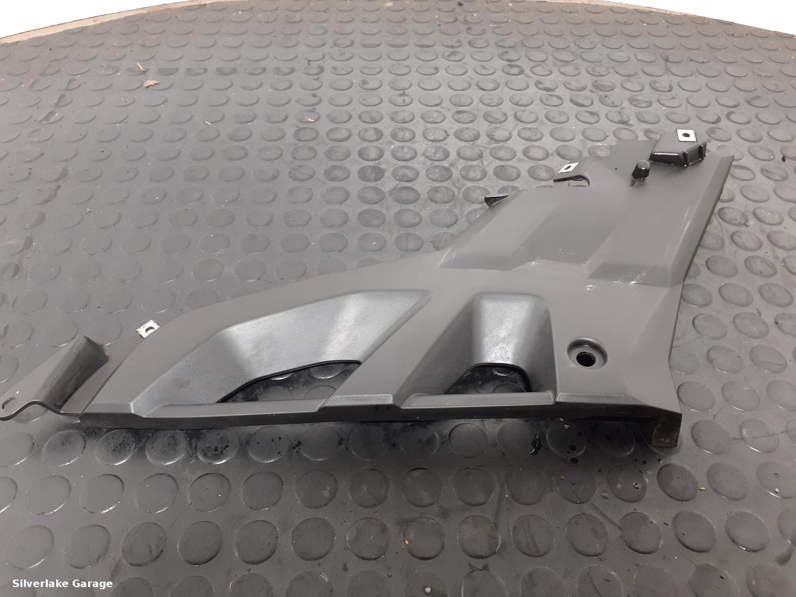 View Auto part SIDE_PANEL_LEFT YAMAHA MT 125 2015