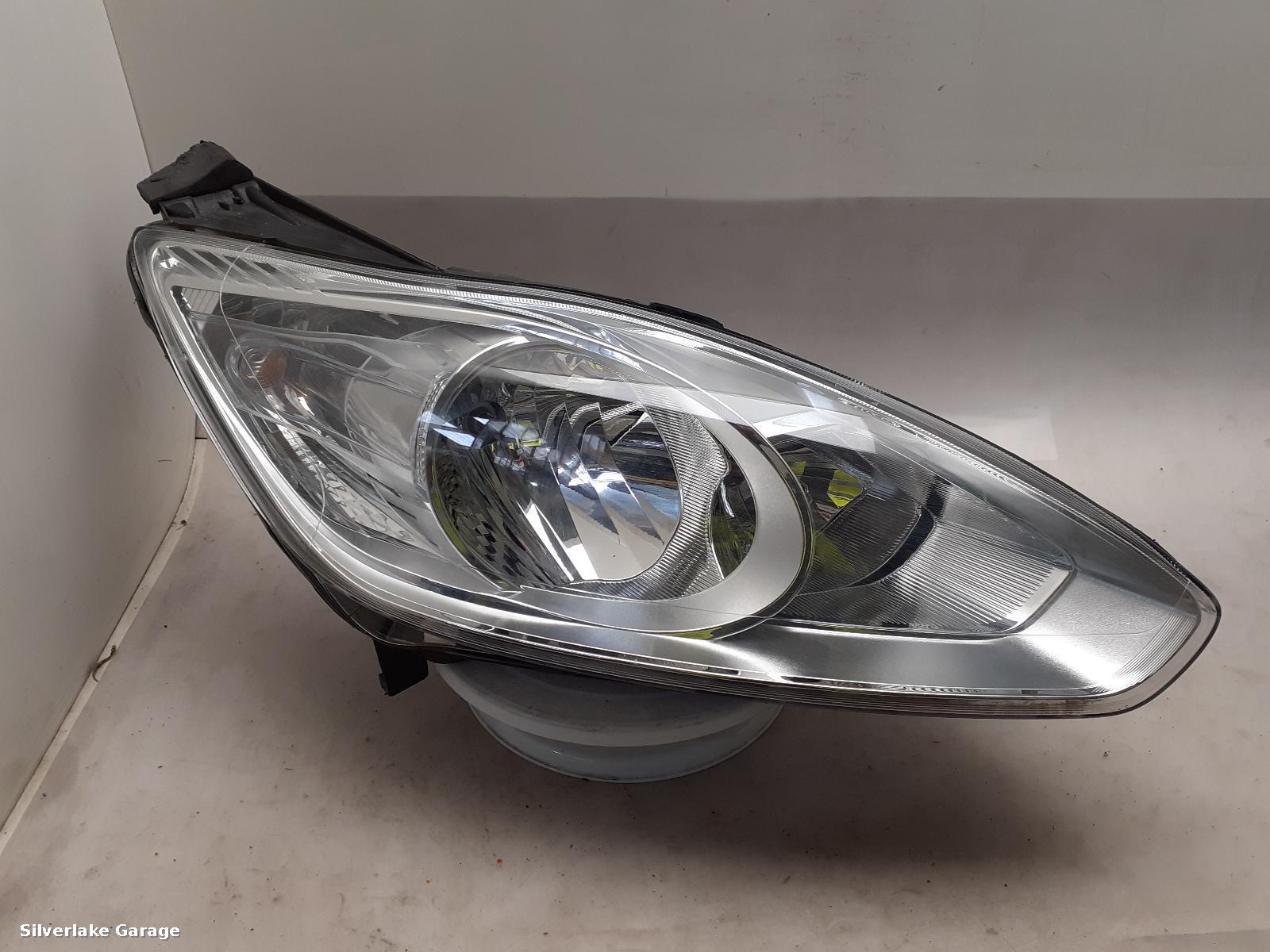 View Auto part R Headlamp FORD FOCUS C MAX 2013