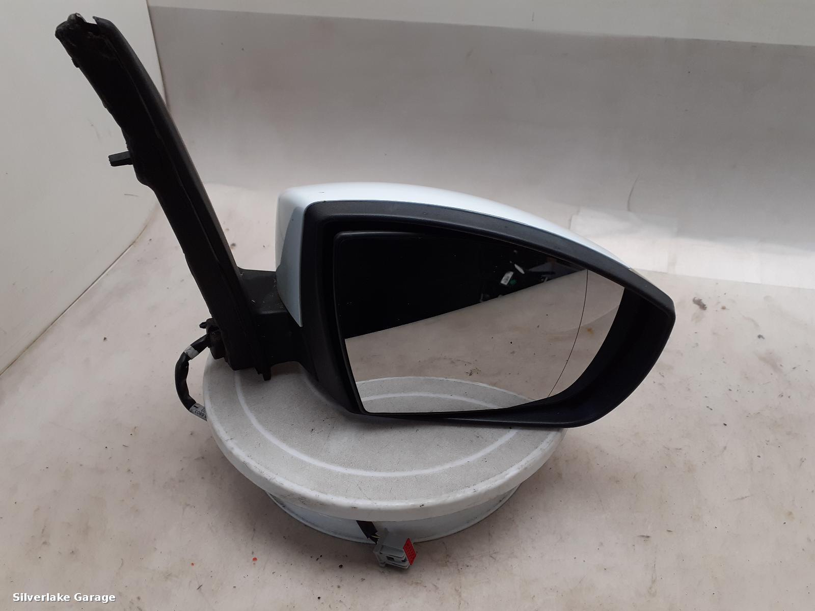 View Auto part R Door Mirror FORD FOCUS C MAX 2013