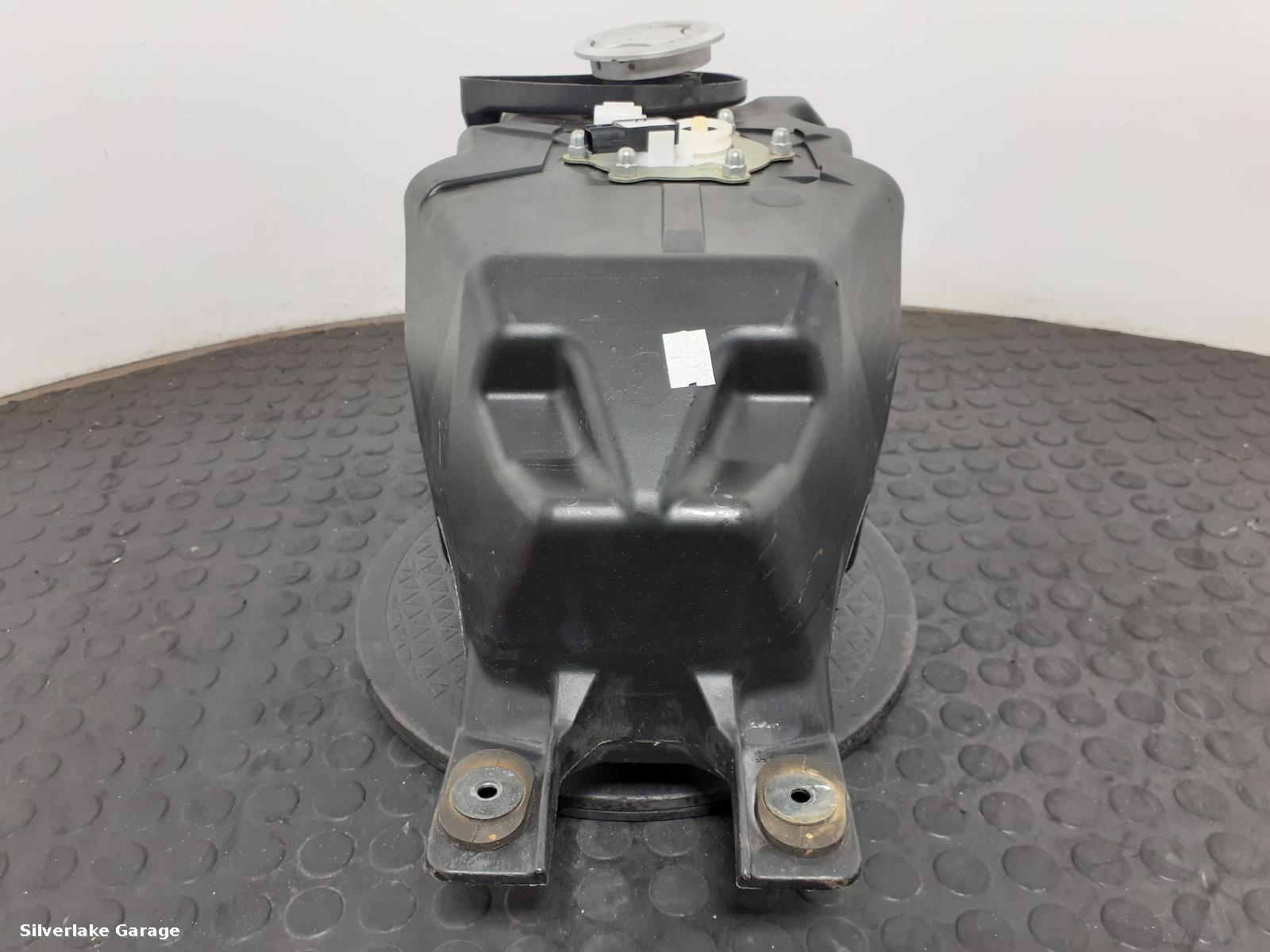 View Auto part Fuel Tank YAMAHA MT 125 2016