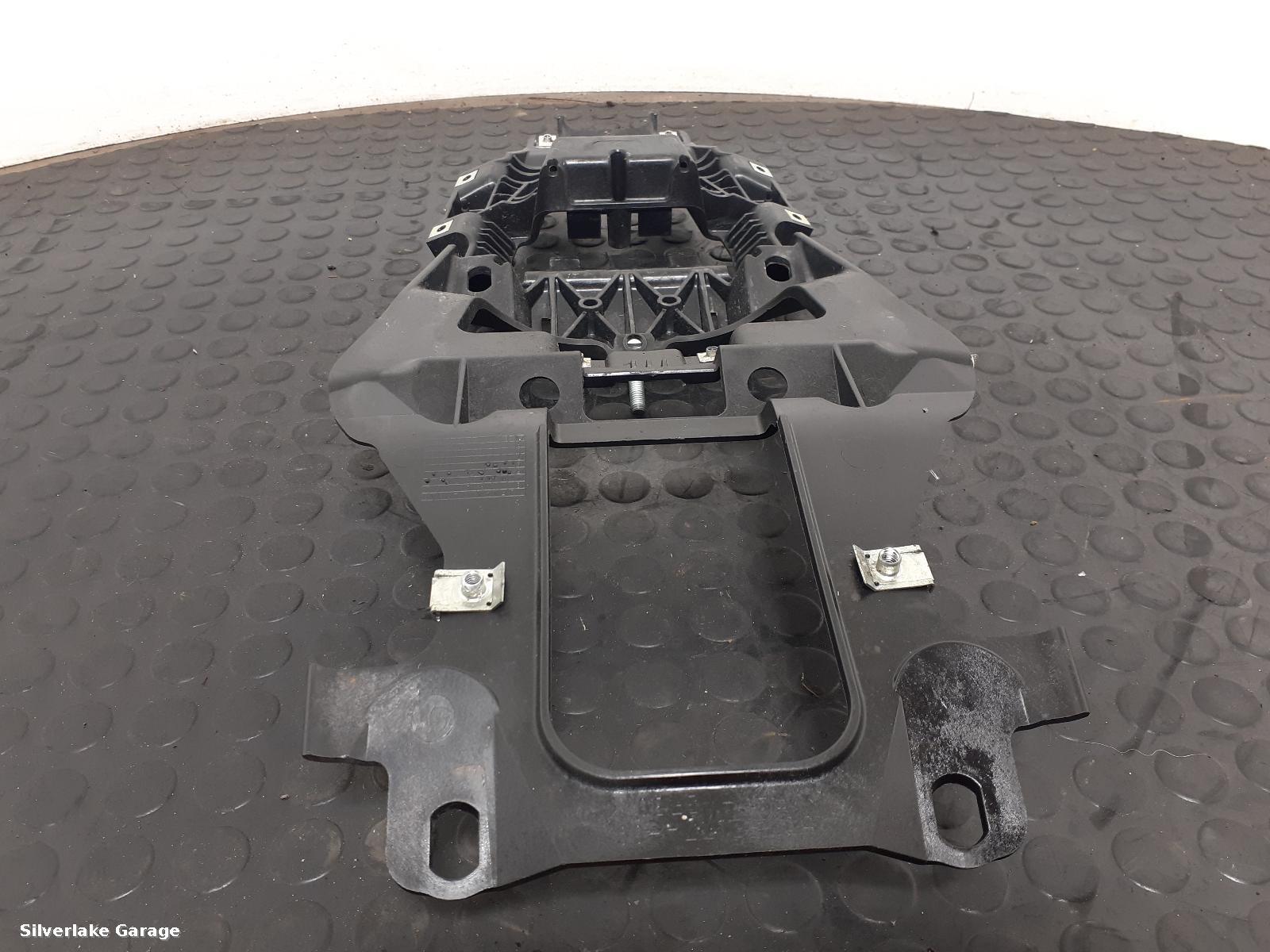 View Auto part Misc Bracket YAMAHA MT 125 2016
