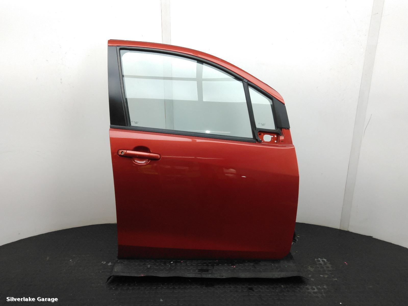 View Auto part R Front Door SUZUKI SPLASH 2010