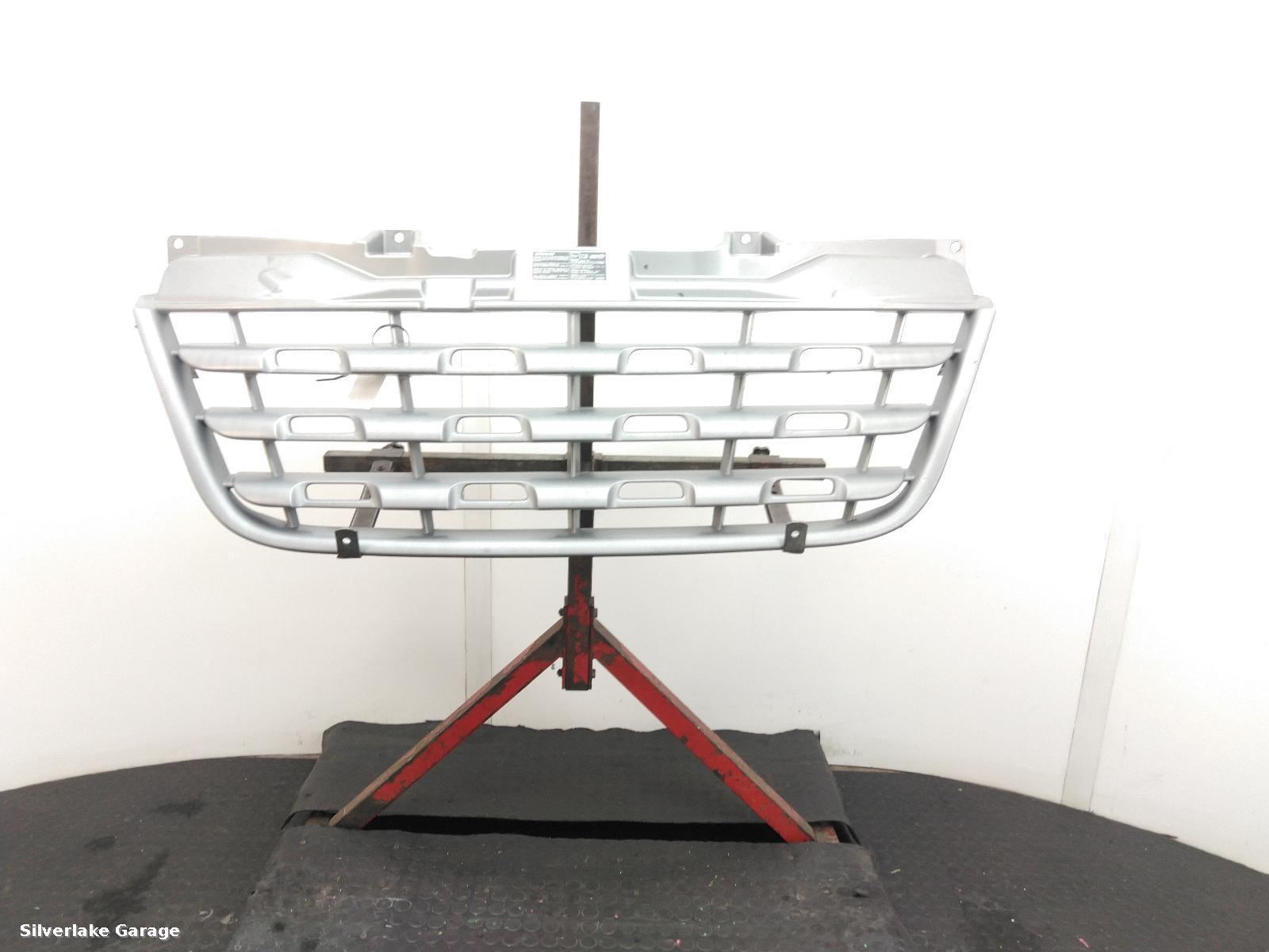 View Auto part Grille RENAULT MASTER 2013