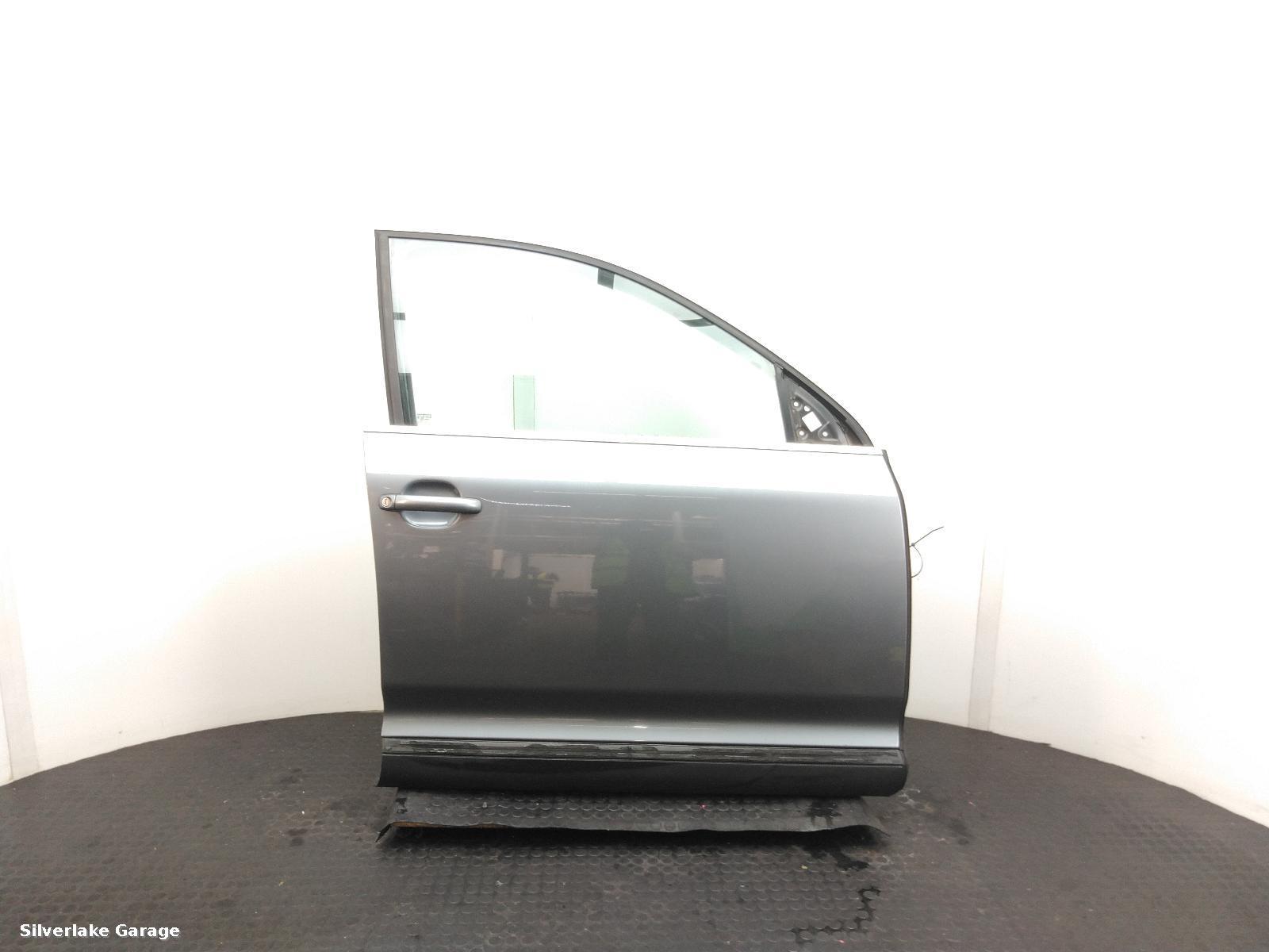 View Auto part R Front Door VOLKSWAGEN TOUAREG 2005