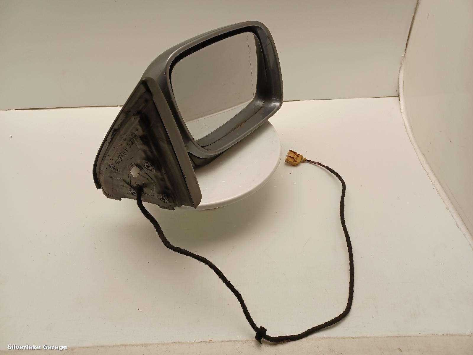 View Auto part R Door Mirror VOLKSWAGEN TOUAREG 2005