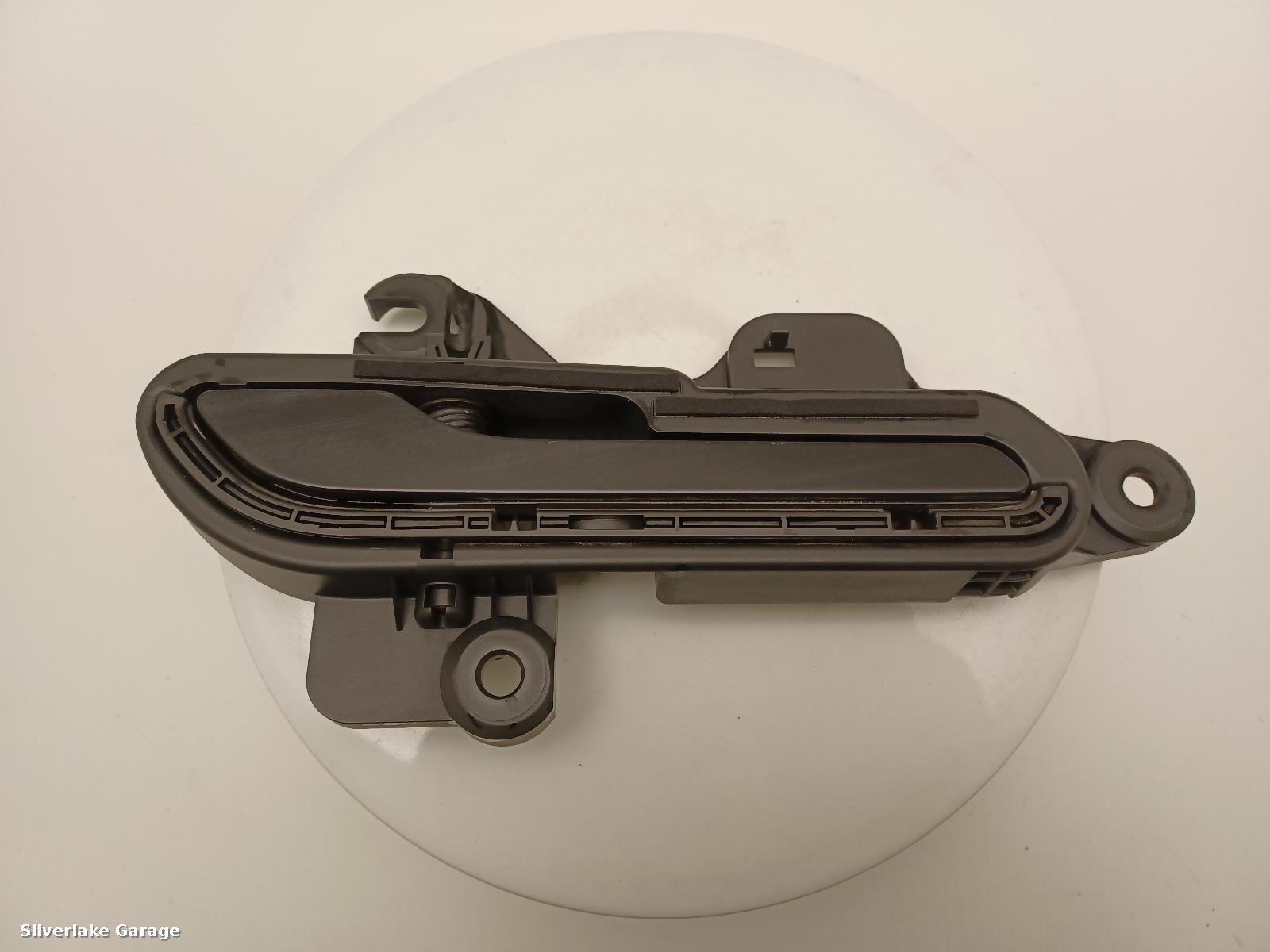 View Auto part Door Handle TESLA MODEL 3 2021