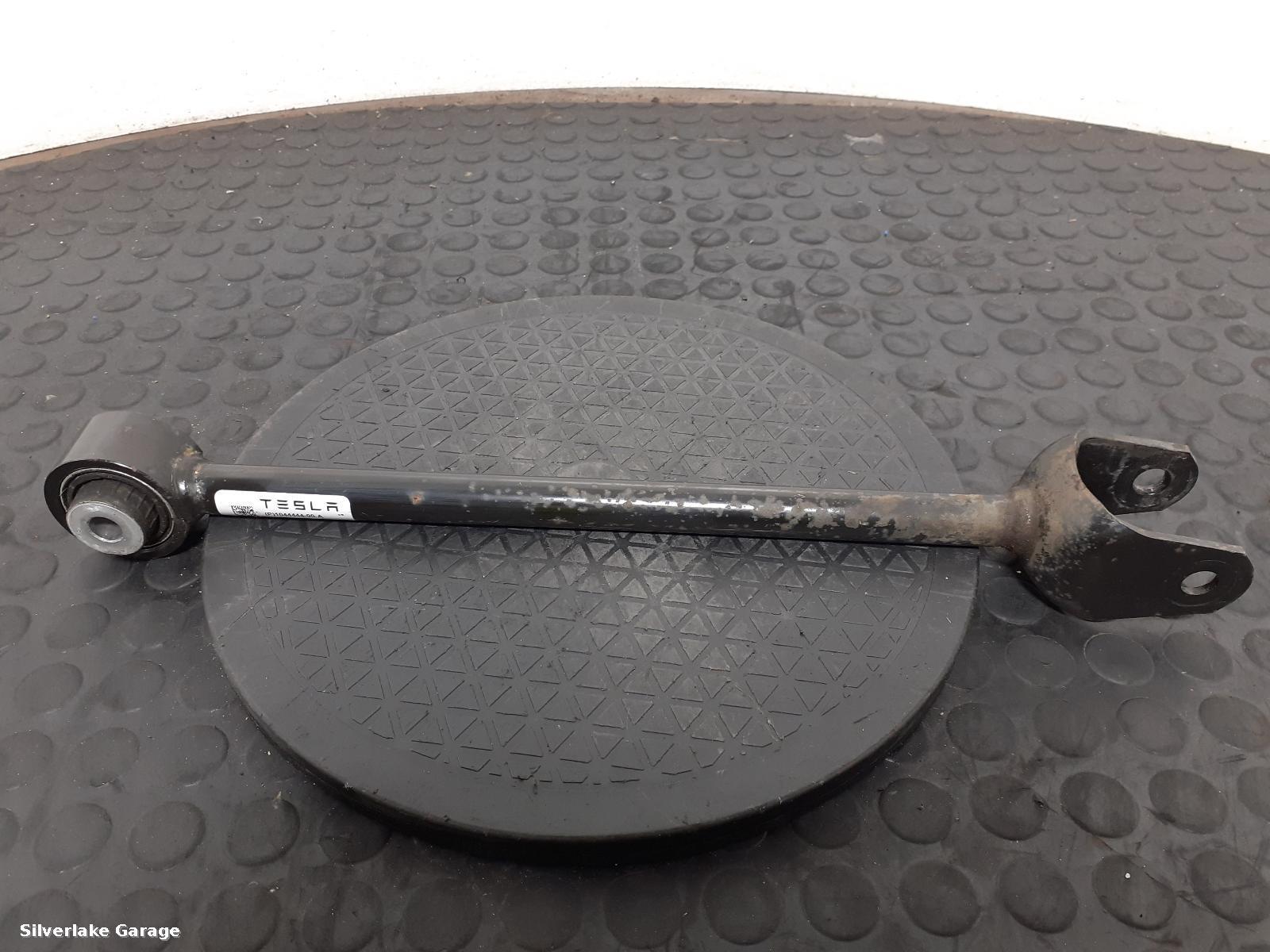 View Auto part RR Lower Control Arm TESLA MODEL 3 2020
