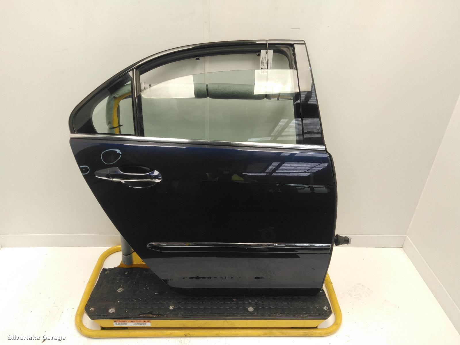 View Auto part R Rear Door HONDA LEGEND 2007