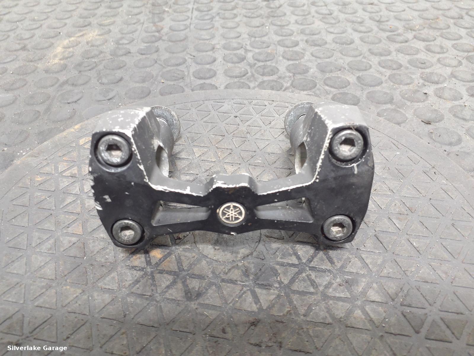 View Auto part HANDLE_BAR_CLAMPS YAMAHA MT 125 2017