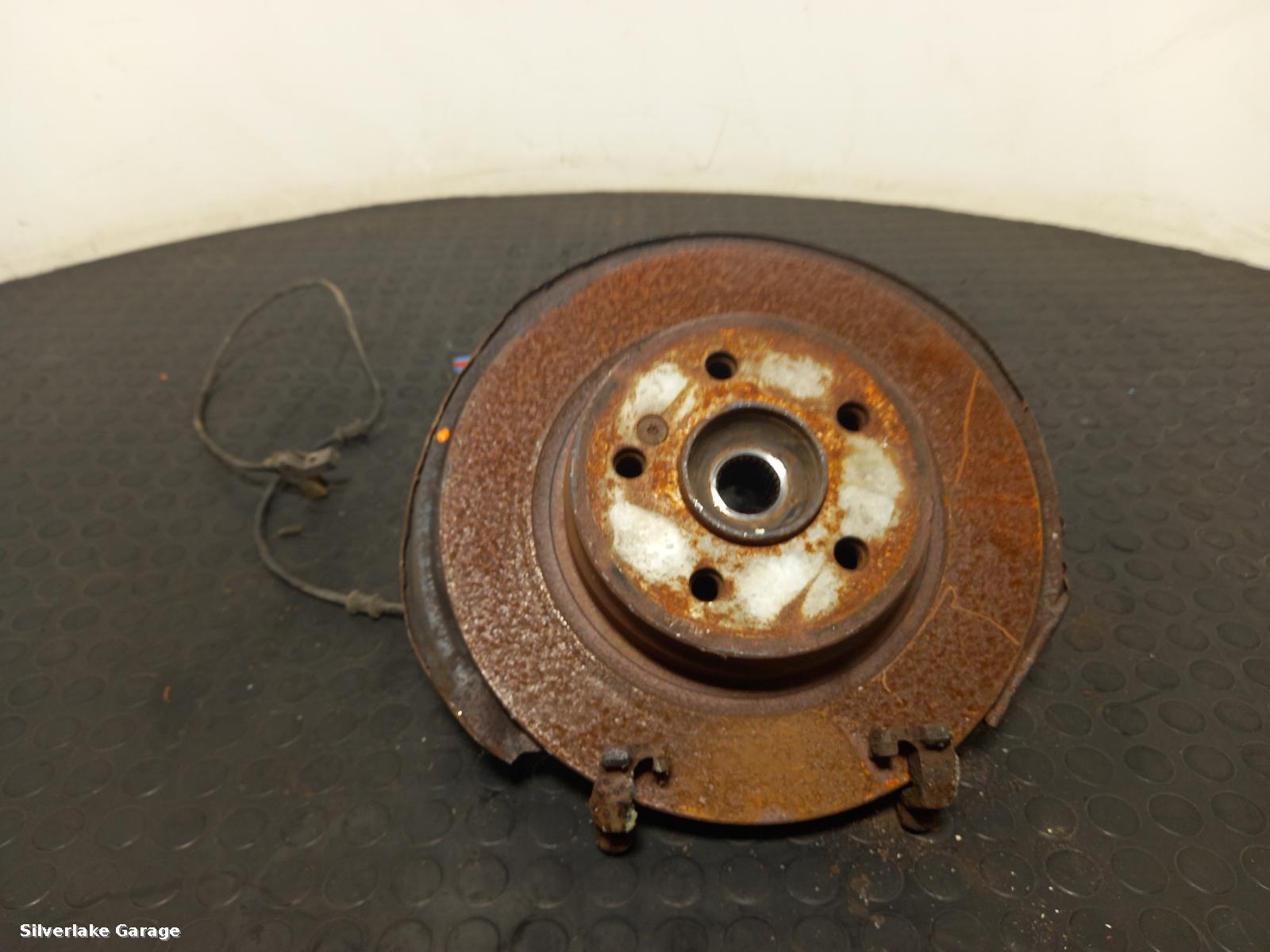 View Auto part RR Hub/Stub Axle Assembly MERCEDES E CLASS 2010