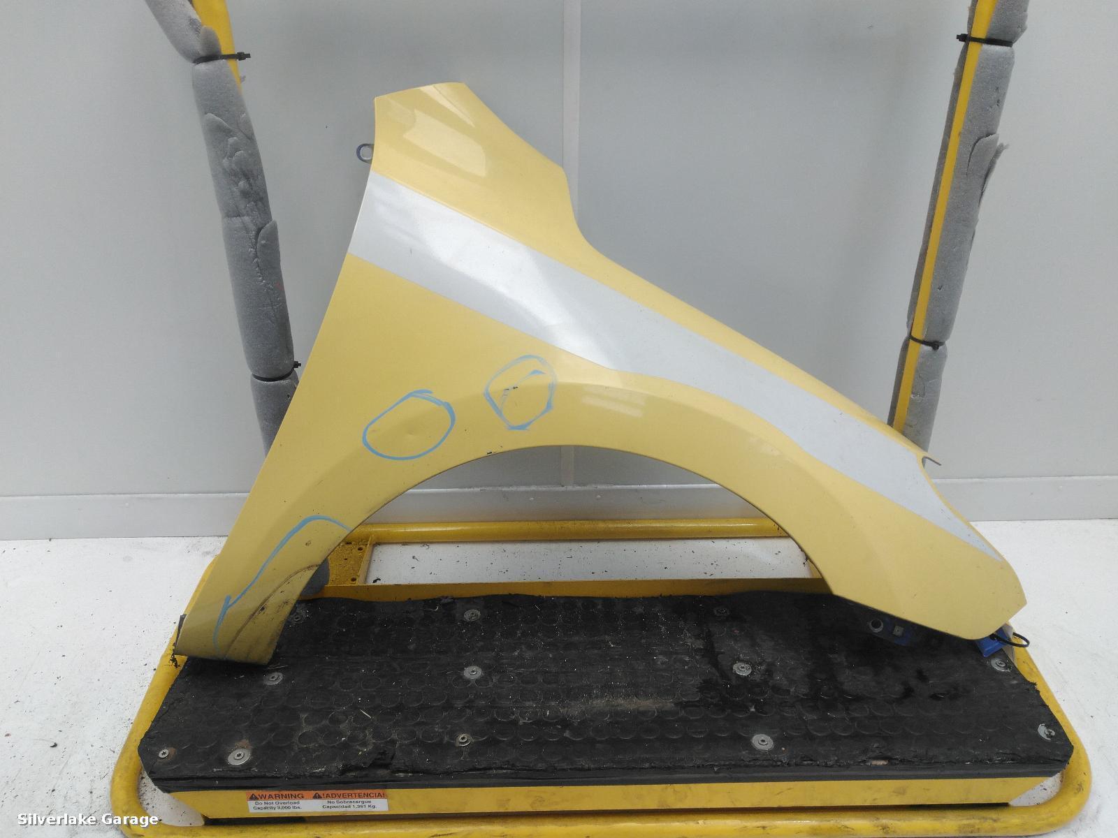 View Auto part R Wing HYUNDAI I30 2008