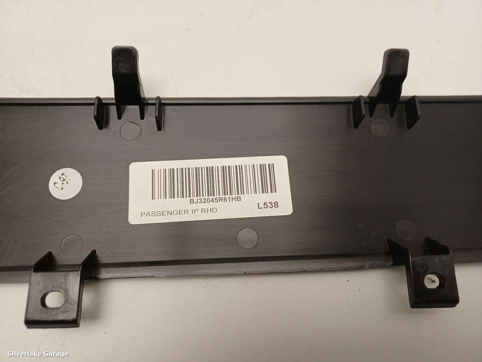 View Auto part Trim Panel LAND ROVER RANGE ROVER EVOQUE 2015