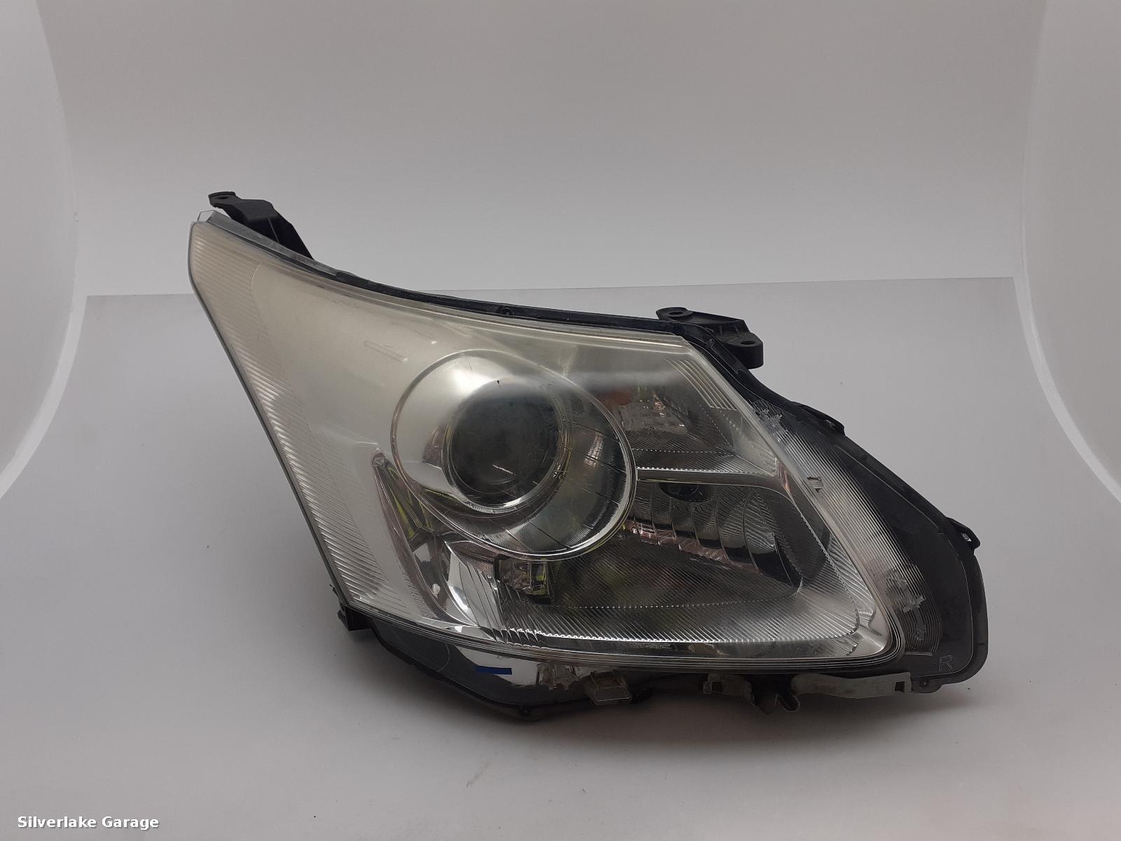 View Auto part R Headlamp TOYOTA AVENSIS 2009