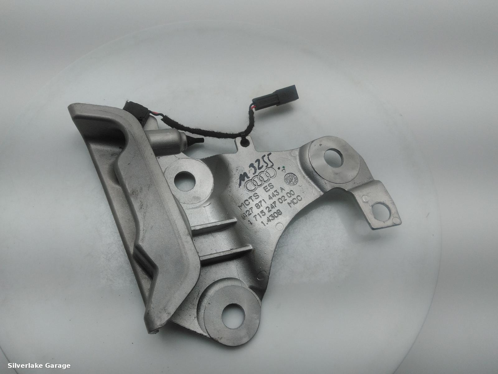 View Auto part Misc Bracket AUDI R8 2014