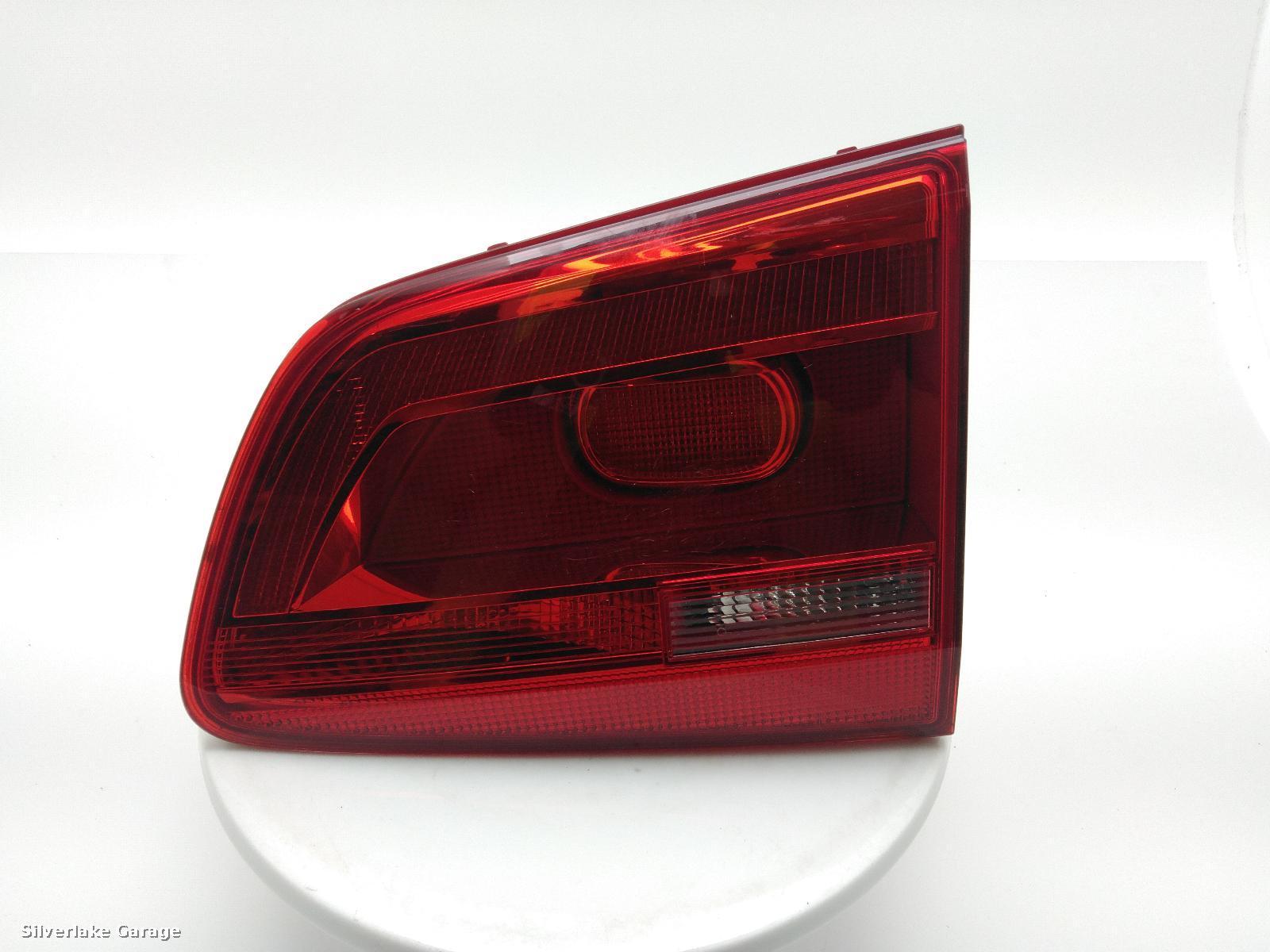 View Auto part R Taillight VOLKSWAGEN TOURAN 2015