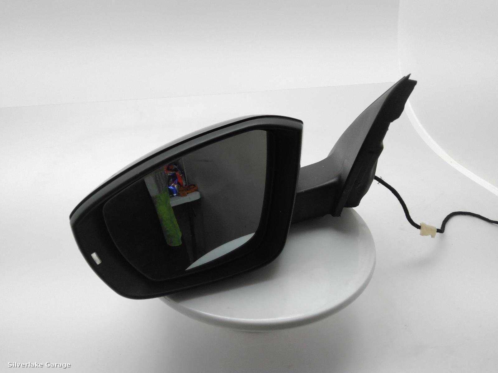 View Auto part L Door Mirror SKODA OCTAVIA 2014