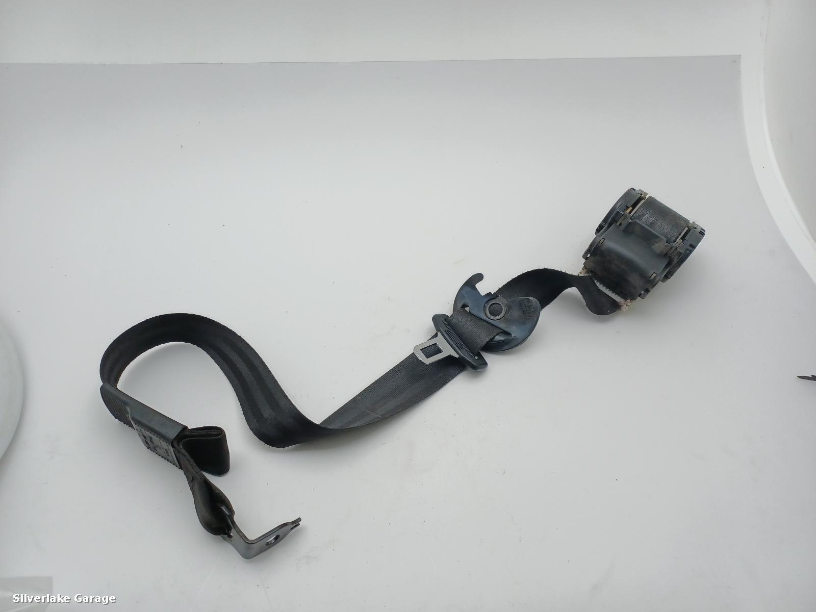 View Auto part Seat Belt VOLKSWAGEN GOLF 1994