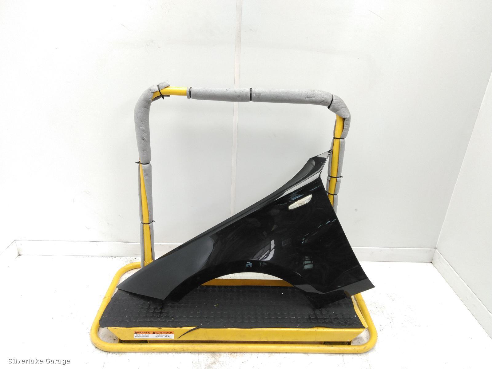 View Auto part L Wing BMW 1 SERIES 2004