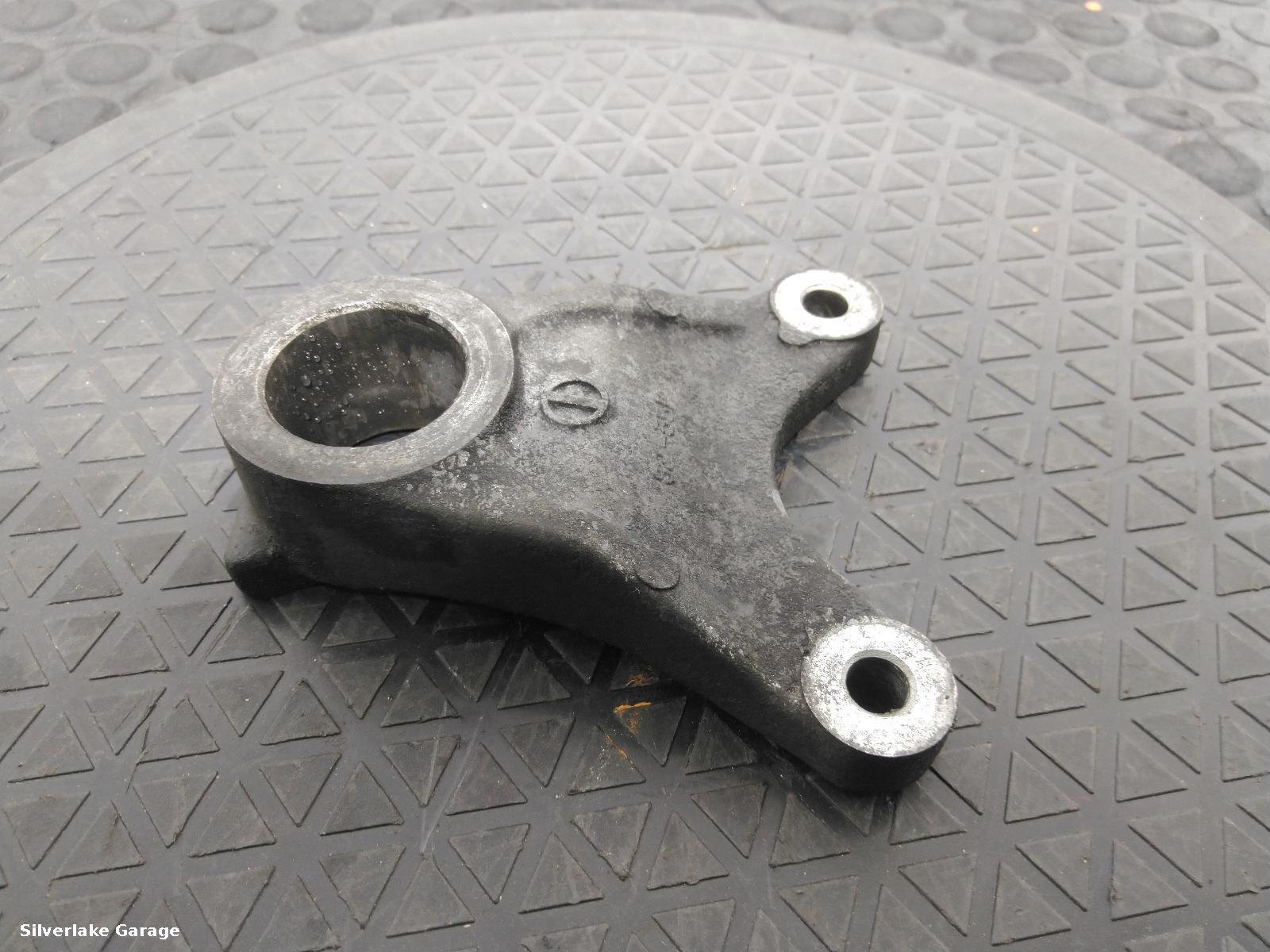 View Auto part REAR_BRAKE_PLATE SUZUKI GSXR 600 K1 2003