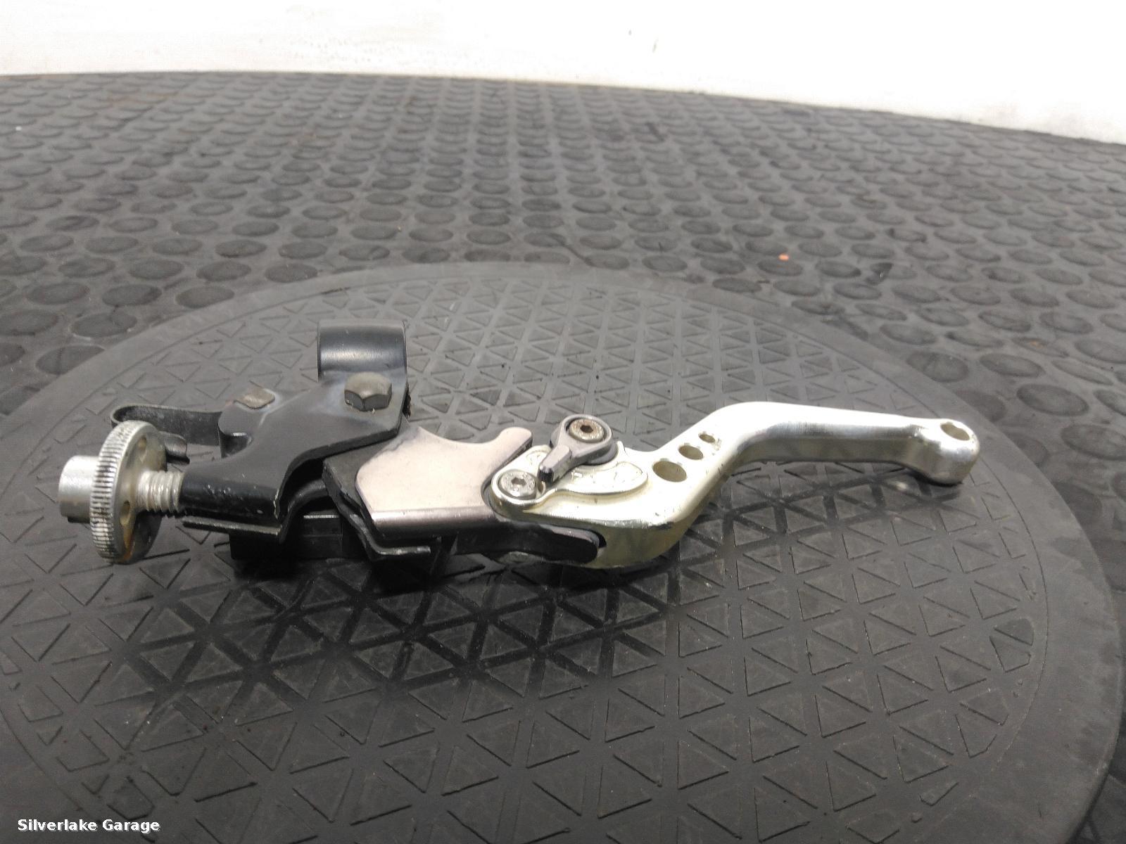 View Auto part Clutch Lever SUZUKI GSXR 600 K1 2003