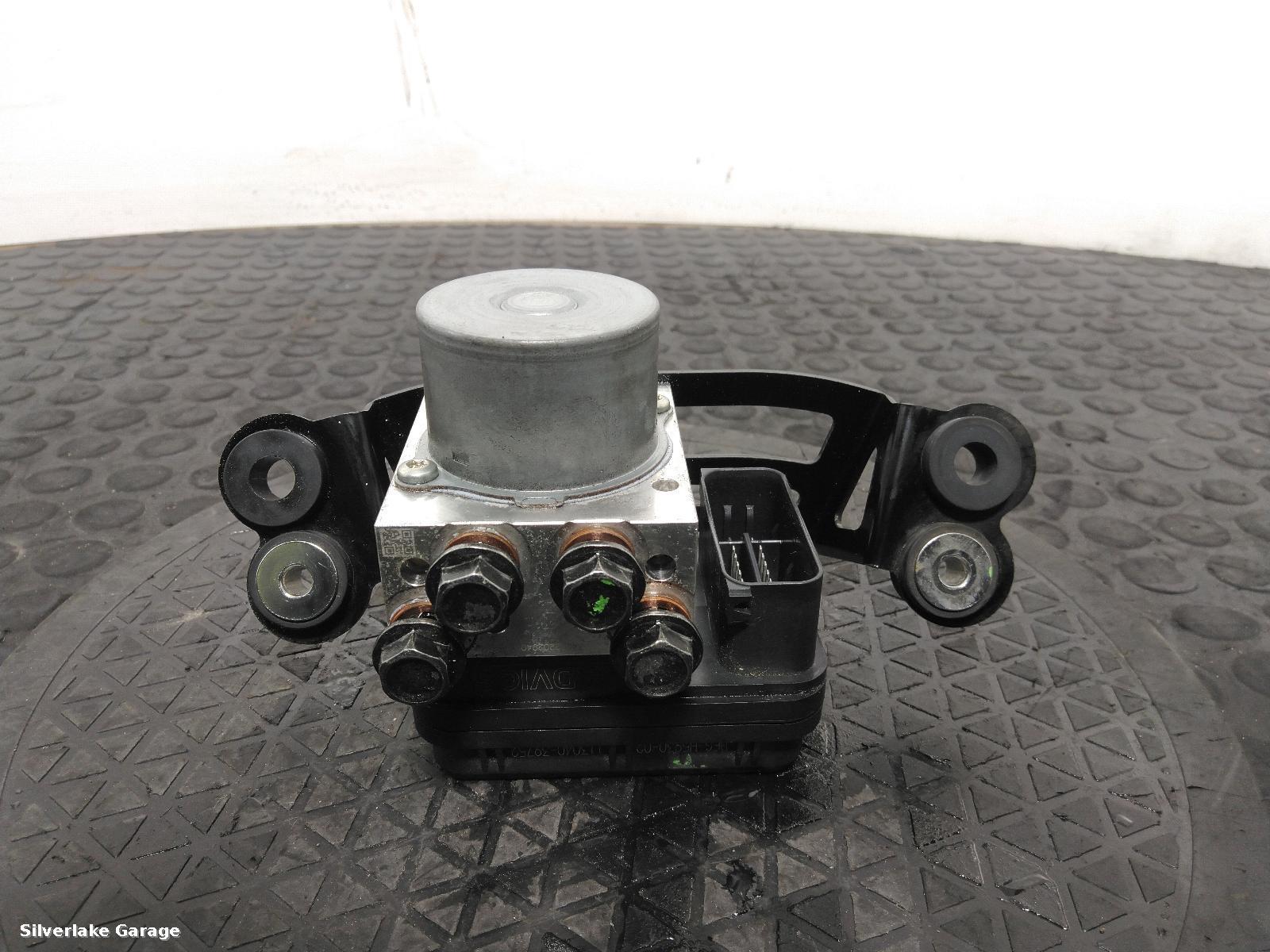 View Auto part ABS Pump/Modulator YAMAHA XSR125 2022