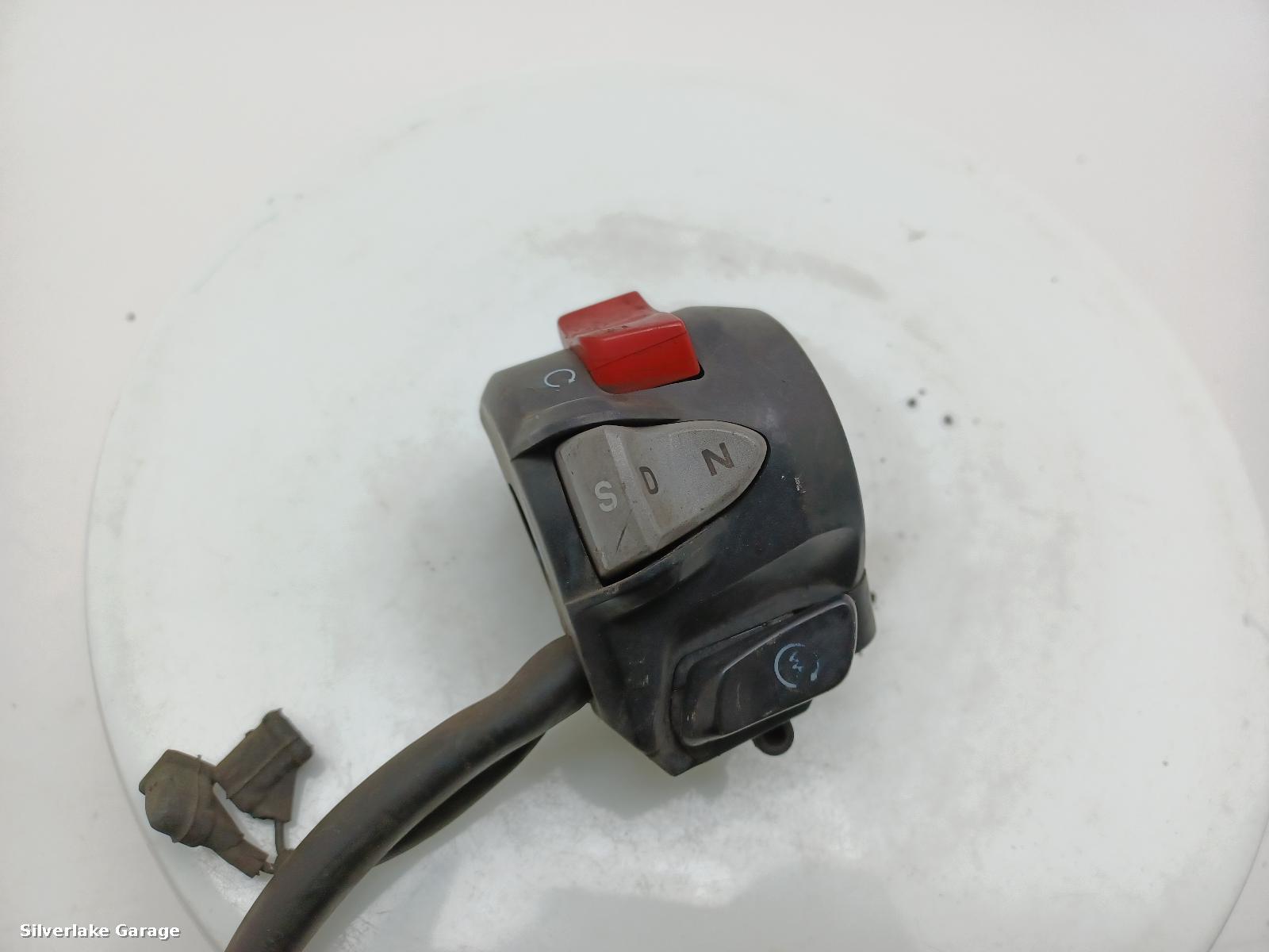 View Auto part RH Switch Gear HONDA NC 750 2018