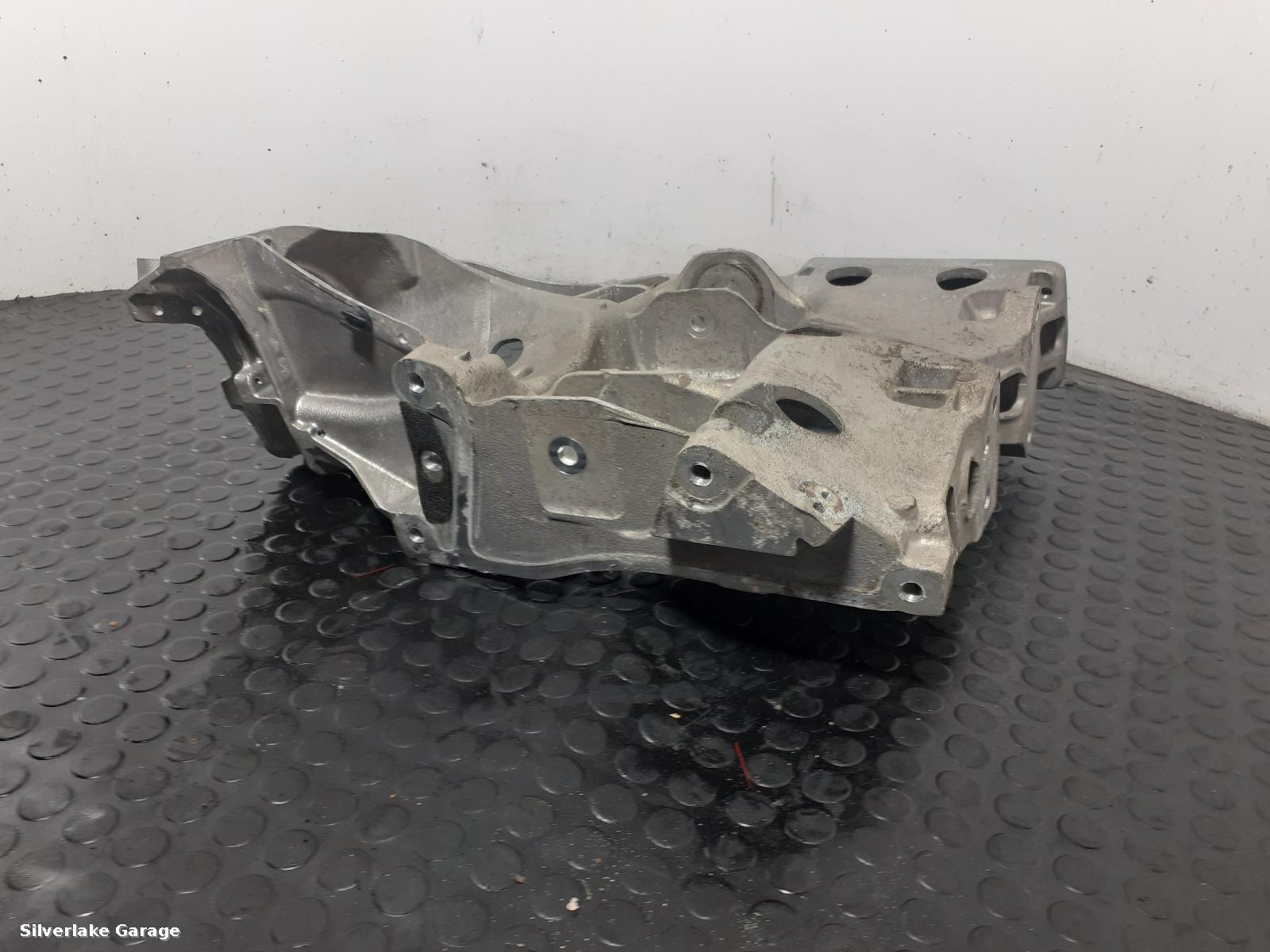 View Auto part Chassis ASTON MARTIN DB11 2019