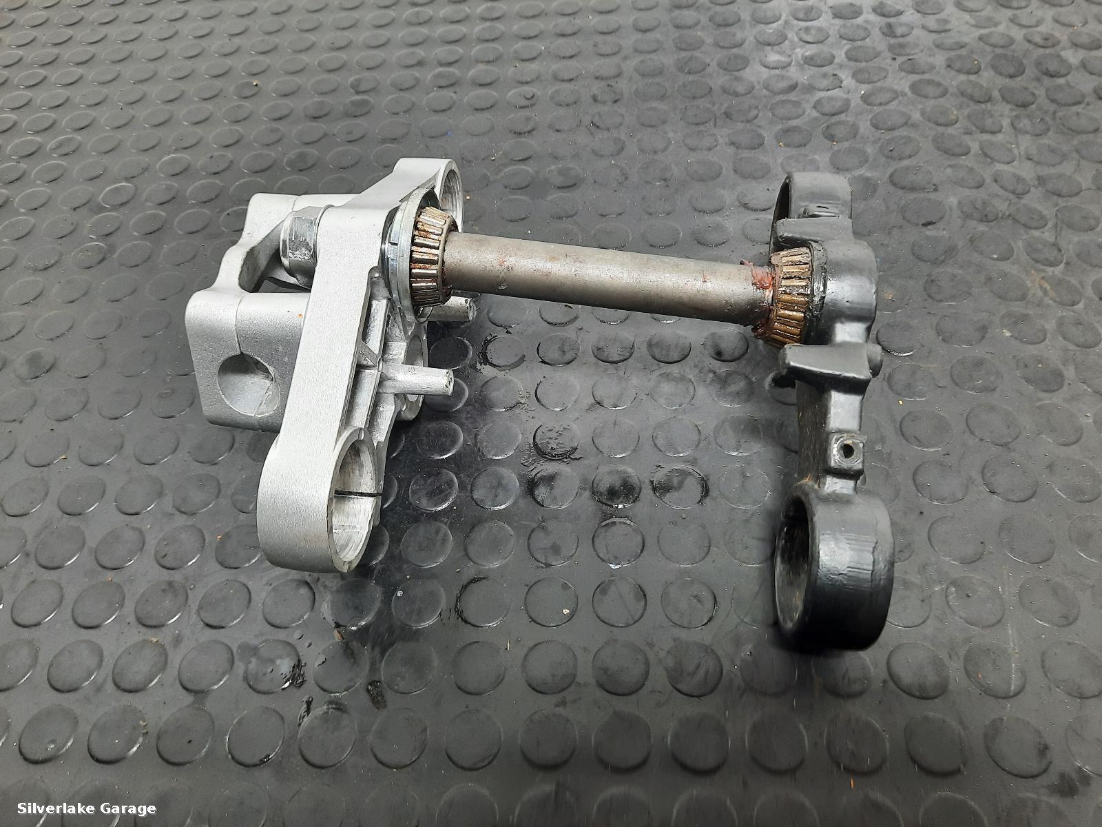 View Auto part YOKE_SET SINNIS TERRAIN 2021