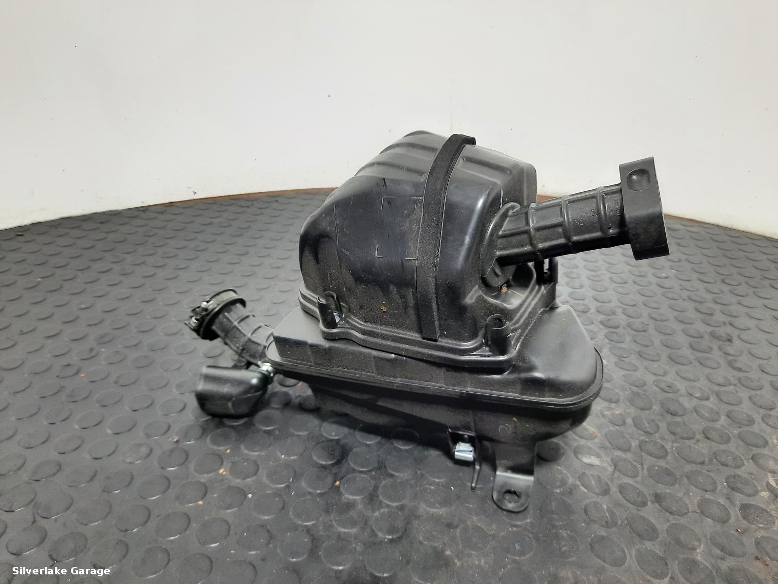View Auto part Air Cleaner/Box HONDA CBF125 2022