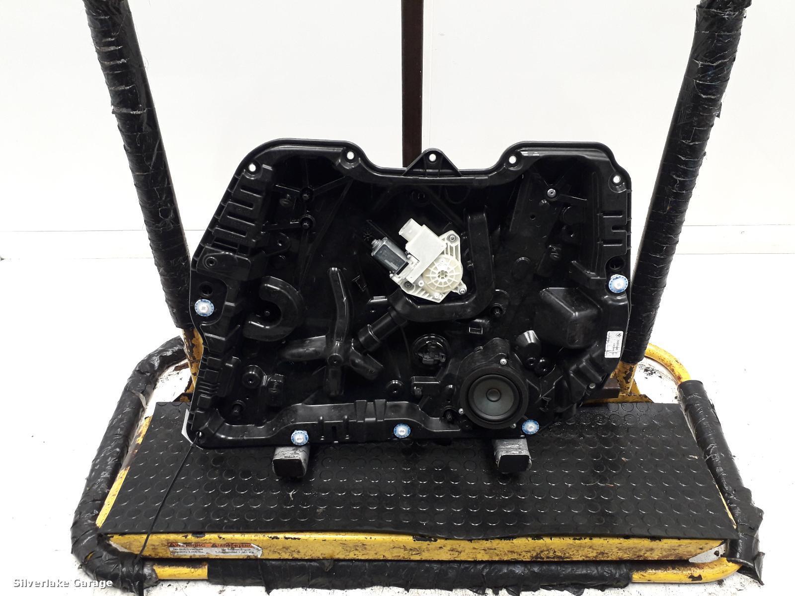 View Auto part RF Window Regulator BMW X3 2019
