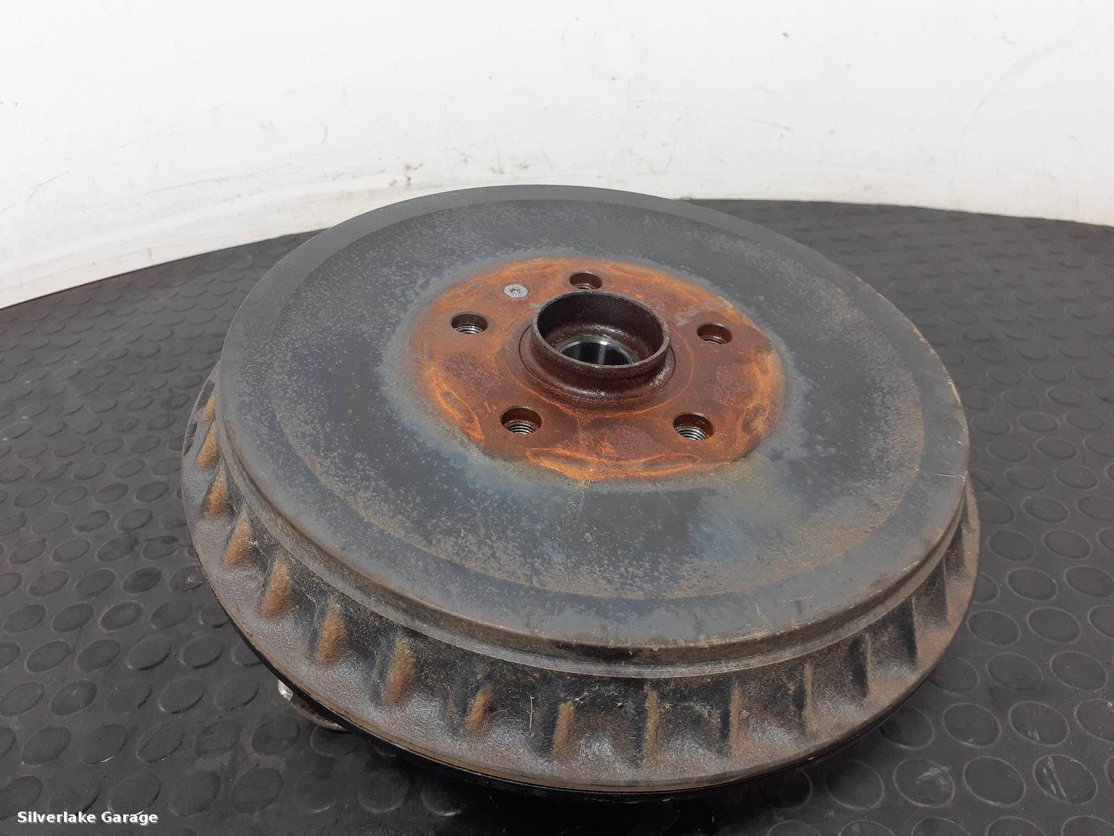 View Auto part RR Hub/Stub Axle Assembly VOLKSWAGEN ID.3 2022