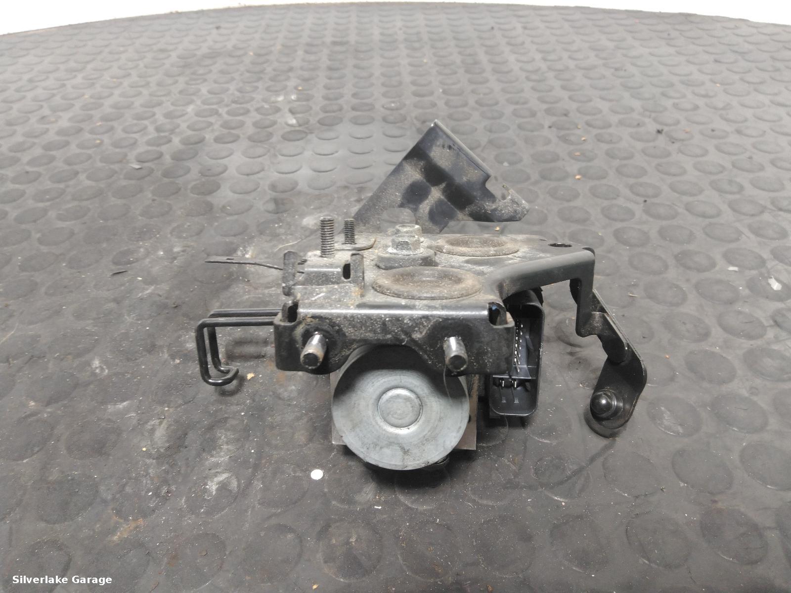 View Auto part ABS Pump/Modulator YAMAHA XSR700 2021