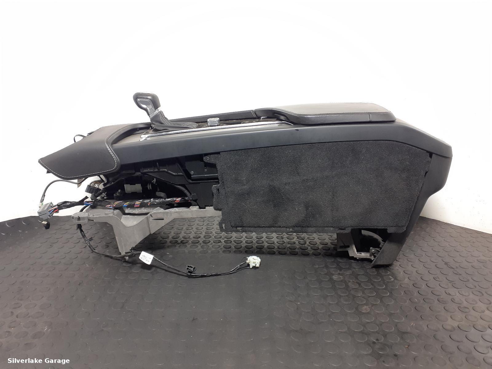 View Auto part Console VOLVO XC90 2018