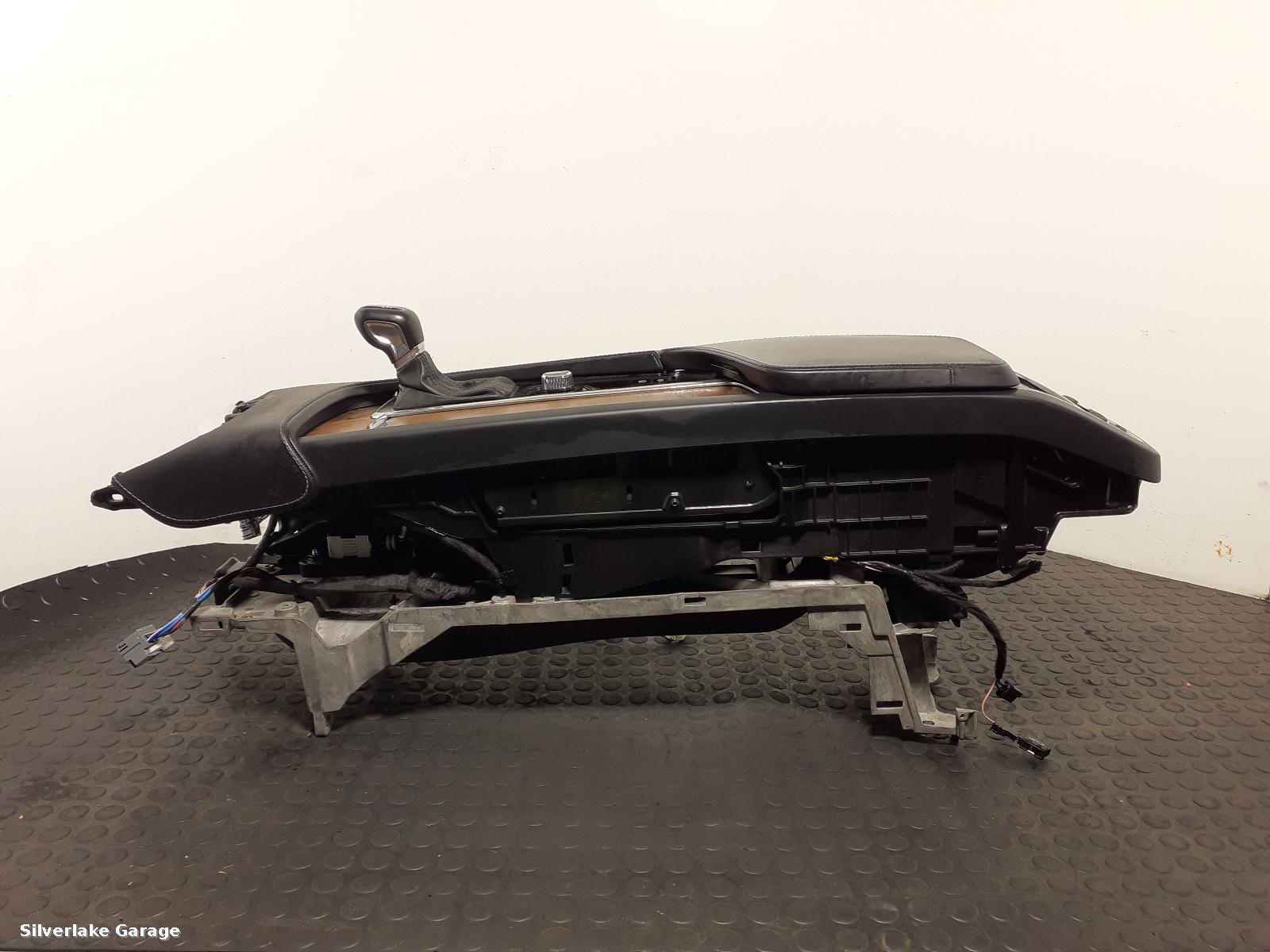 View Auto part Console VOLVO XC90 2018