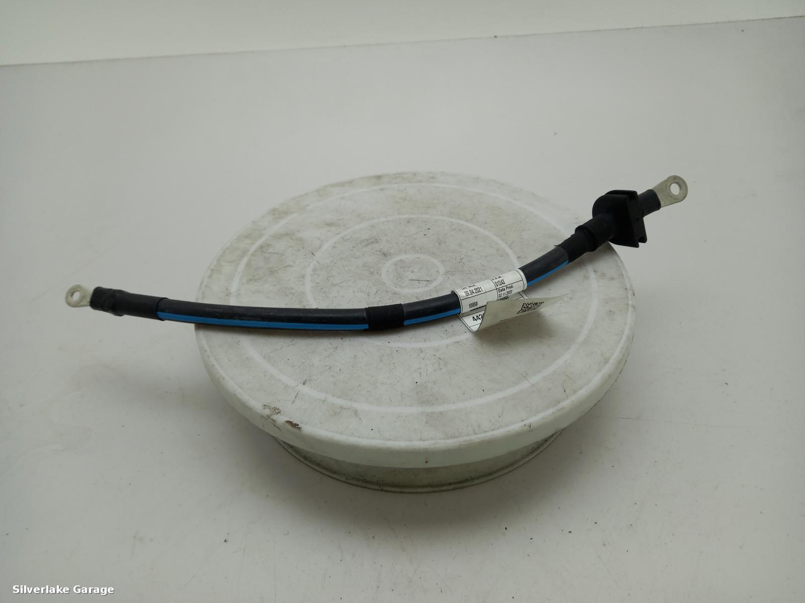 View Auto part Battery Terminal MASERATI GRECALE 2022
