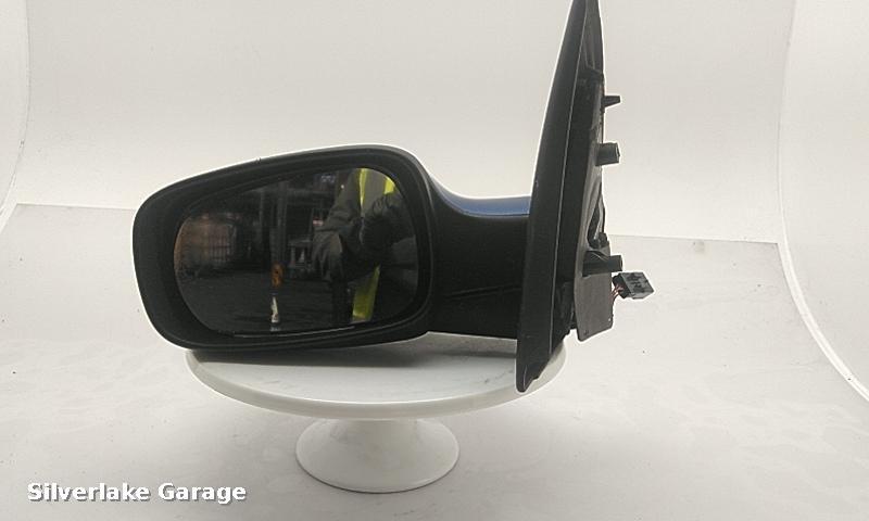 View Auto part L Door Mirror RENAULT CLIO 2009