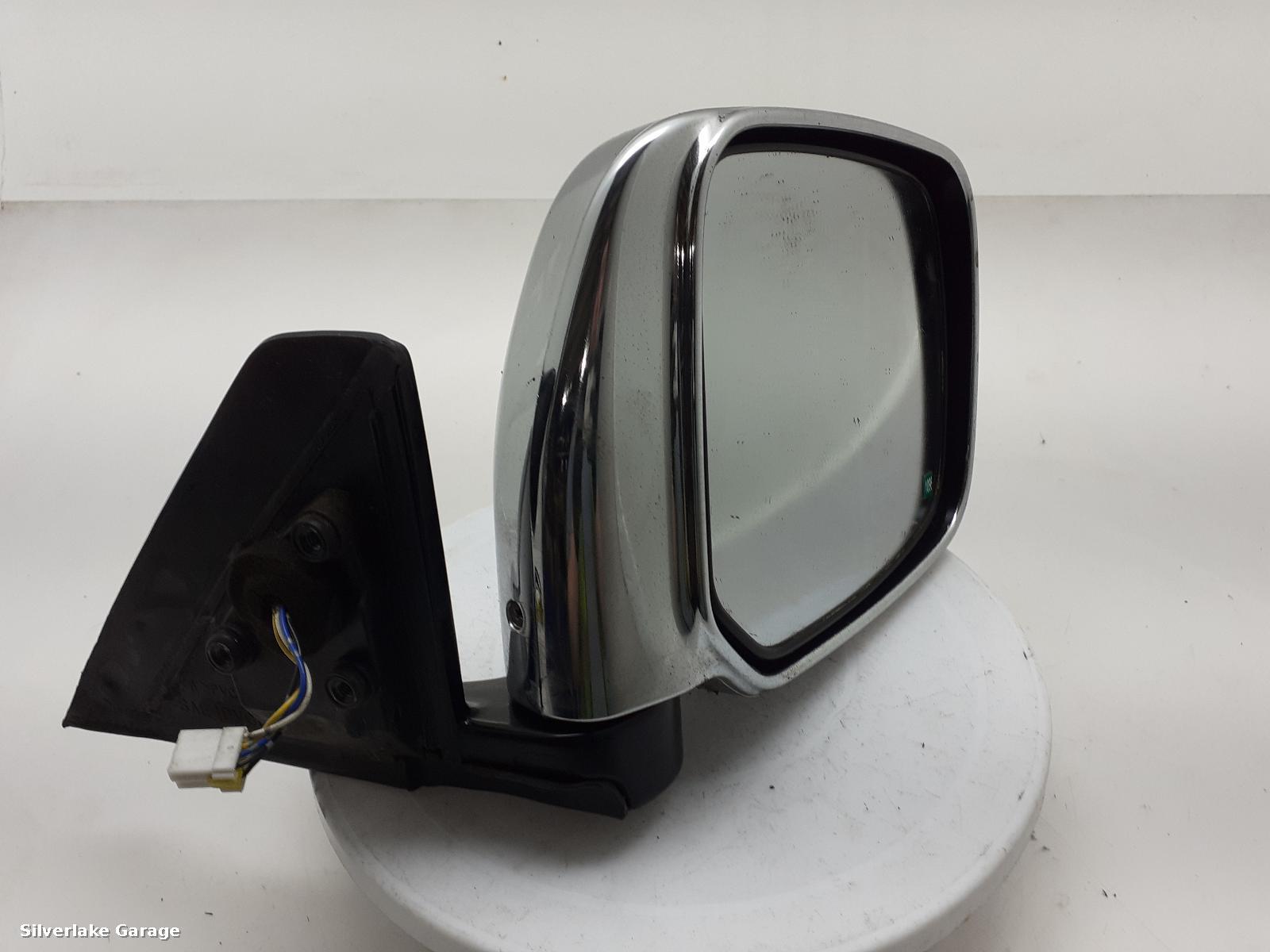 View Auto part R Door Mirror MITSUBISHI L200 2004