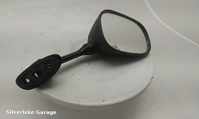 View Auto part RIGHT_MIRROR SUZUKI GSXR 600 K2 2002