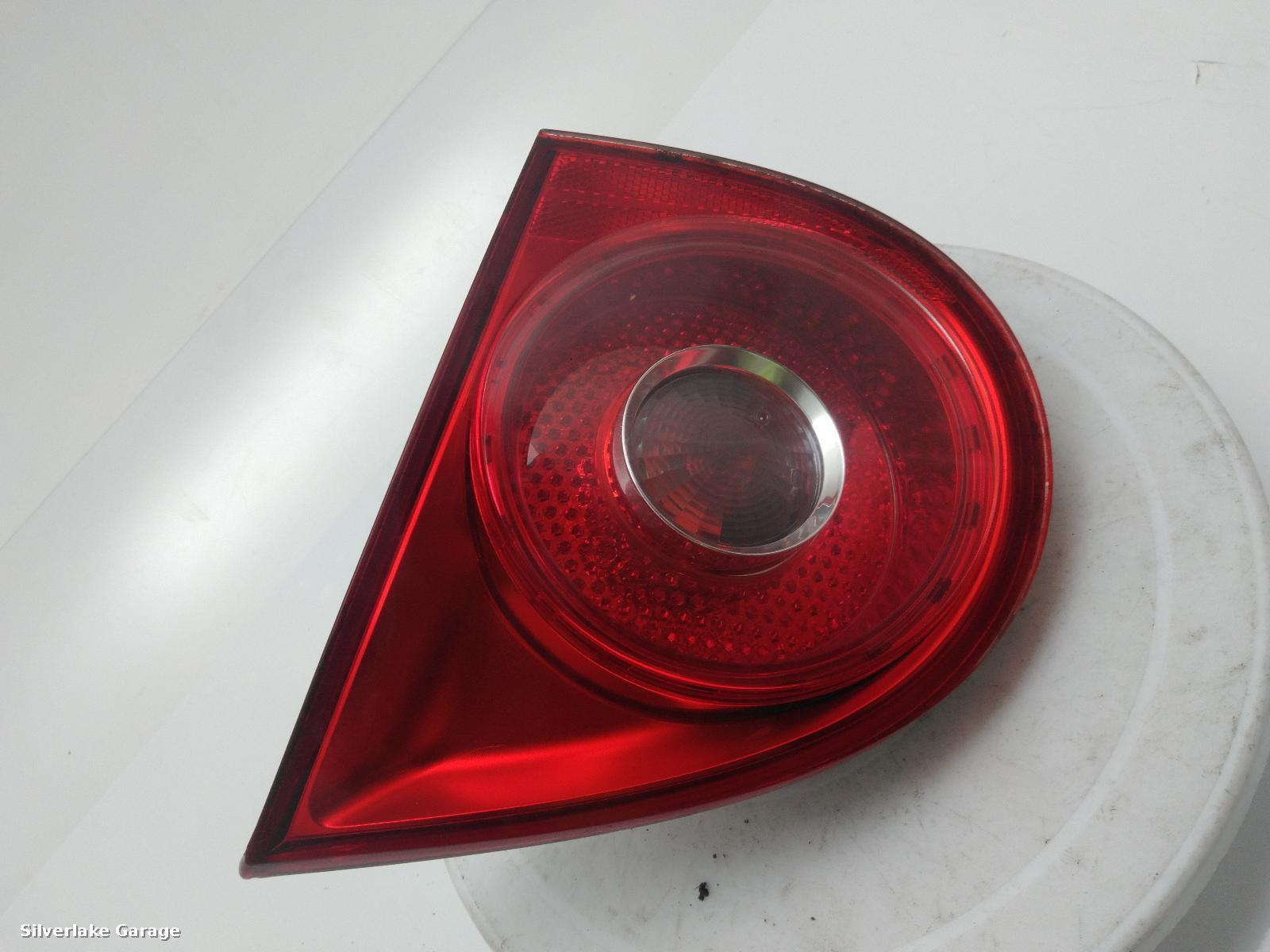 View Auto part R Taillight VOLKSWAGEN GOLF 2005