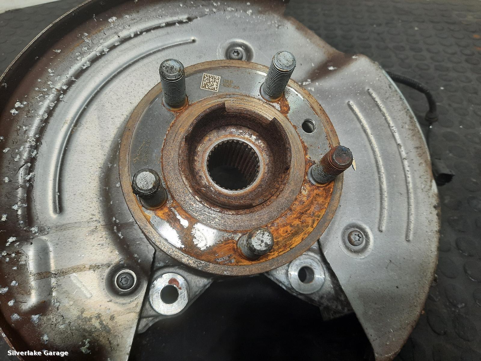 View Auto part RR Hub/Stub Axle Assembly JAGUAR I-PACE 2020