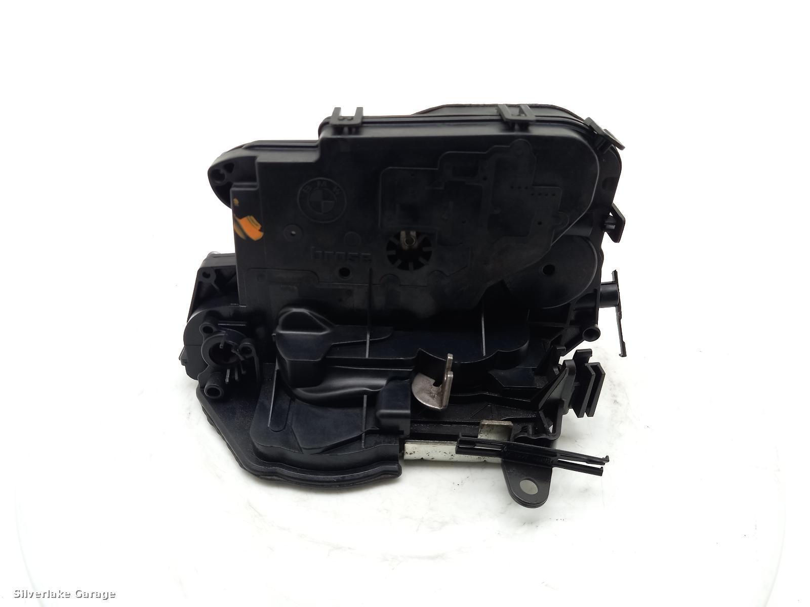 View Auto part Door Lock Assembly BMW 3 SERIES 2005