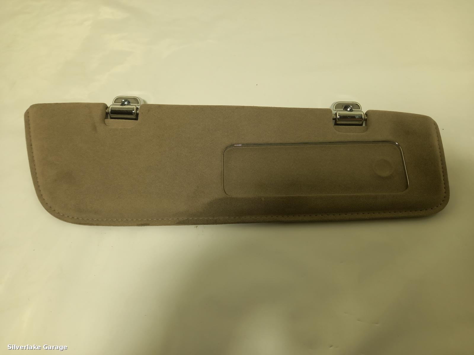 View Auto part Sun visor ASTON MARTIN DB11 2018