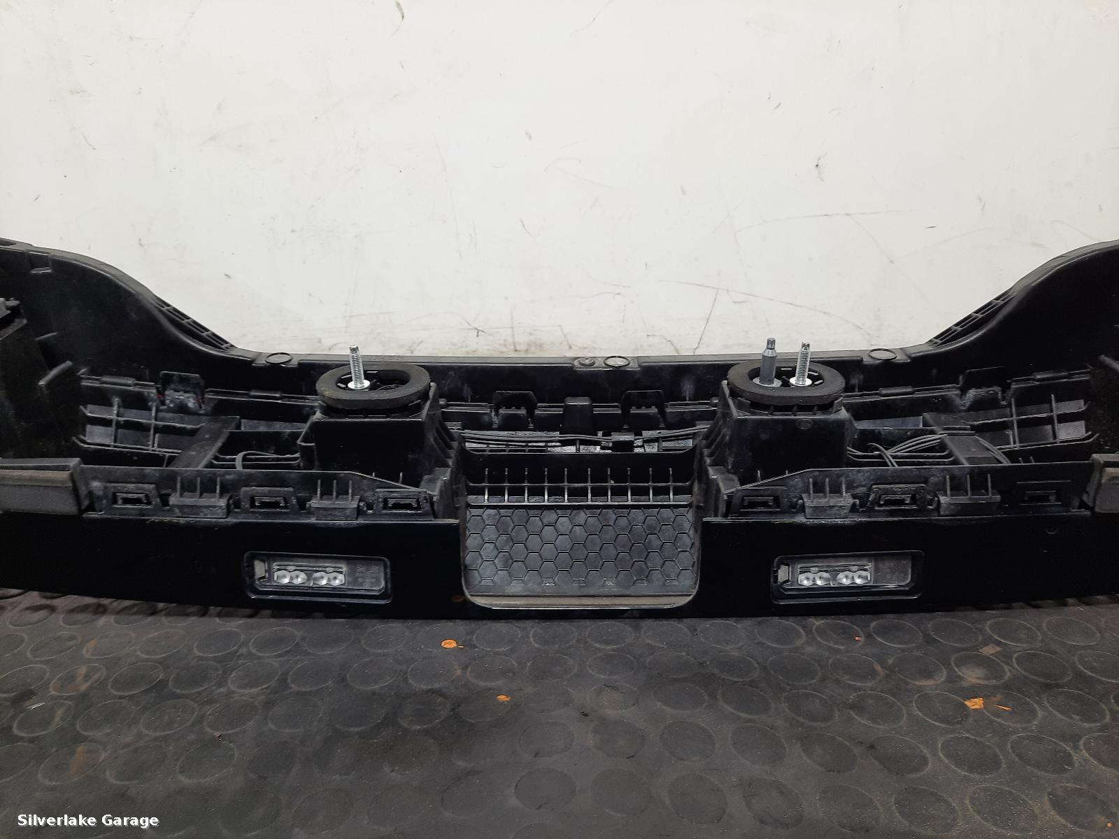 View Auto part Taillight AUDI Q8 2018