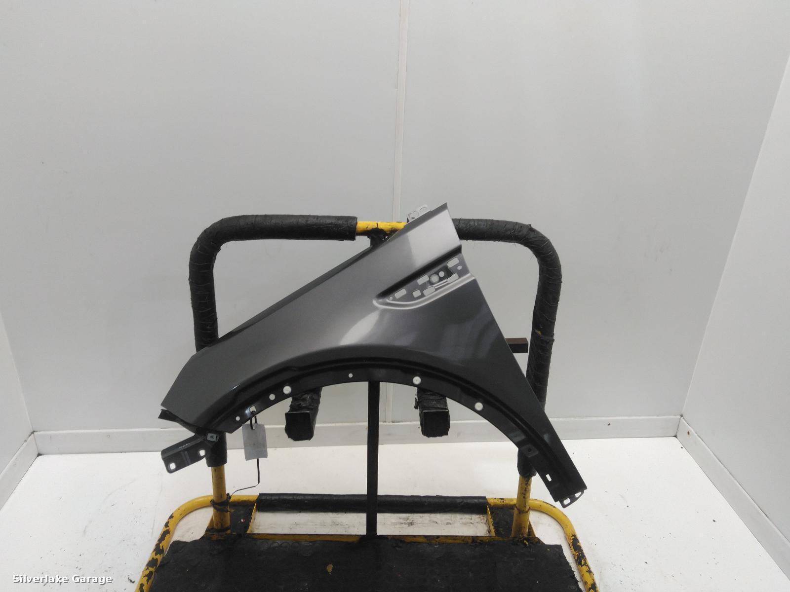 View Auto part L Wing LAND ROVER DISCOVERY SPORT 2017