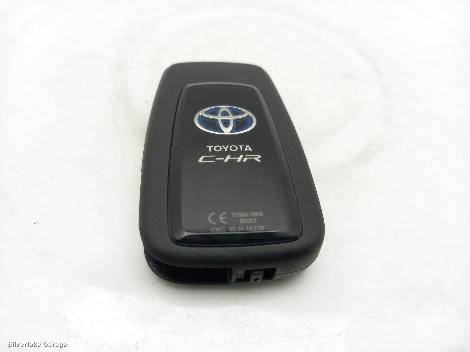 View Auto part Key Fob/Remote TOYOTA C-HR 2018
